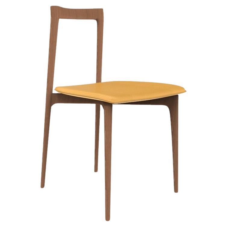 Contemporary Modern Grey Chair in Linea 619 Leder  & Wood Wood von Collector Studio