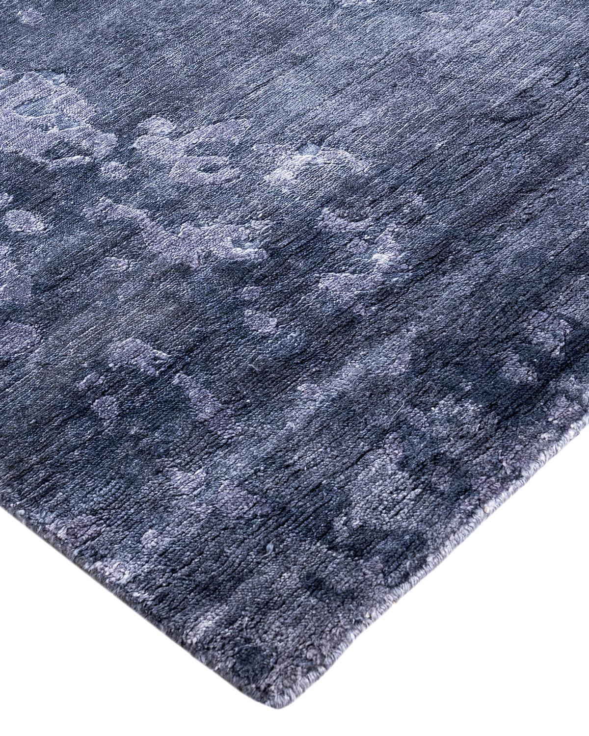 Frais, pleins d'entrain et surtout luxueux, les tapis de la collection Modern peuvent revigorer une pièce traditionnelle avec autant de grâce qu'ils peuvent donner du relief à un espace plus contemporain. Le motif opulent de ce tapis est dérivé de