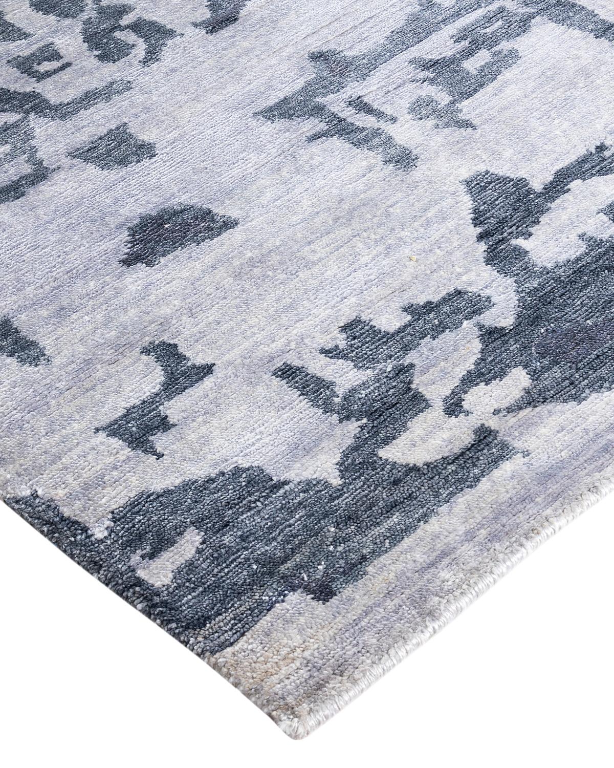 Frescas, llenas de vida y, sobre todo, lujosas, las alfombras de la colección Modern pueden revitalizar una habitación tradicional con la misma elegancia que un espacio más contemporáneo. El opulento dibujo de esta alfombra procede de la rica