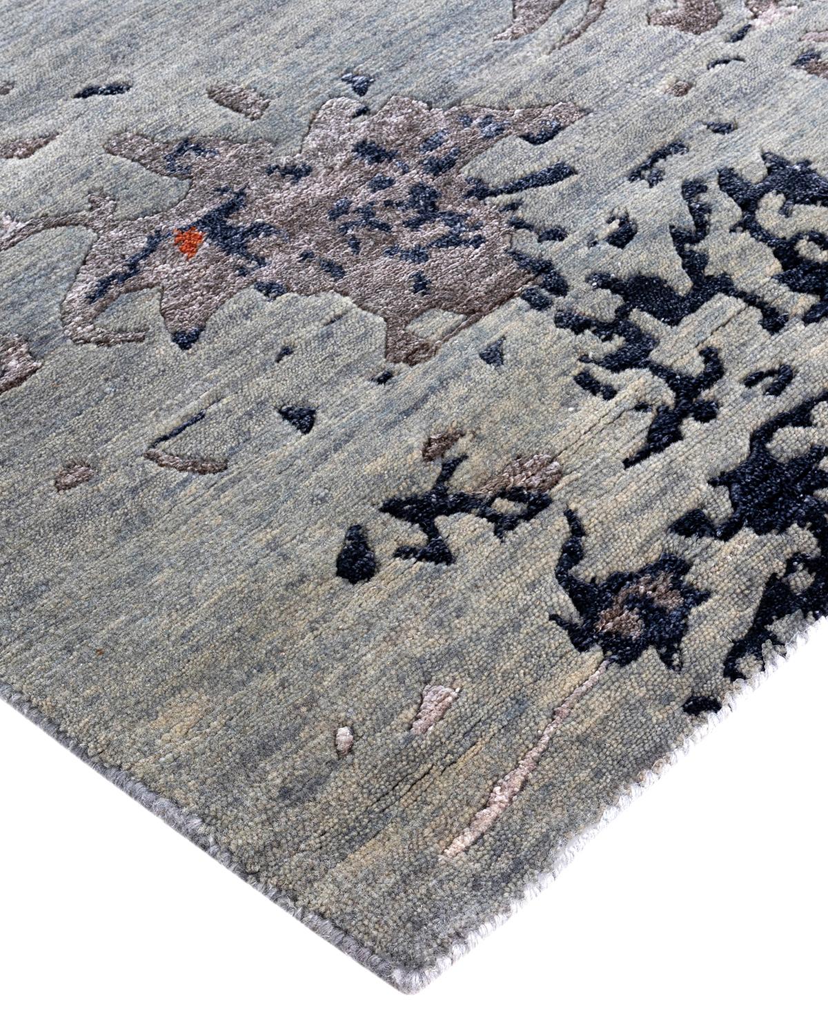 Frisch, temperamentvoll und vor allem luxuriös können die Teppiche der Modern Collection einen traditionellen Raum ebenso beleben wie einen zeitgenössischen Raum. Das opulente Muster dieses Teppichs ist von der reichen Tradition türkischer