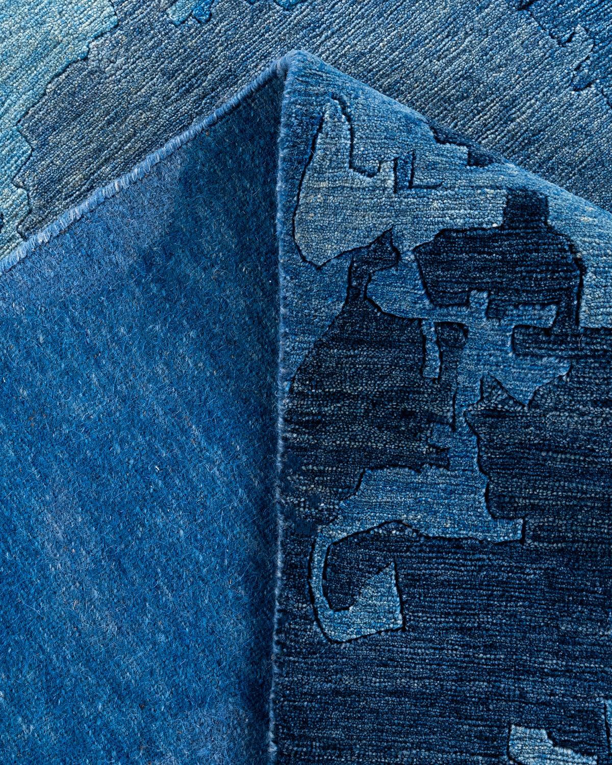 XXI secolo e contemporaneo Tappeto moderno e contemporaneo in lana astratta annodata a mano di colore blu 9' 2