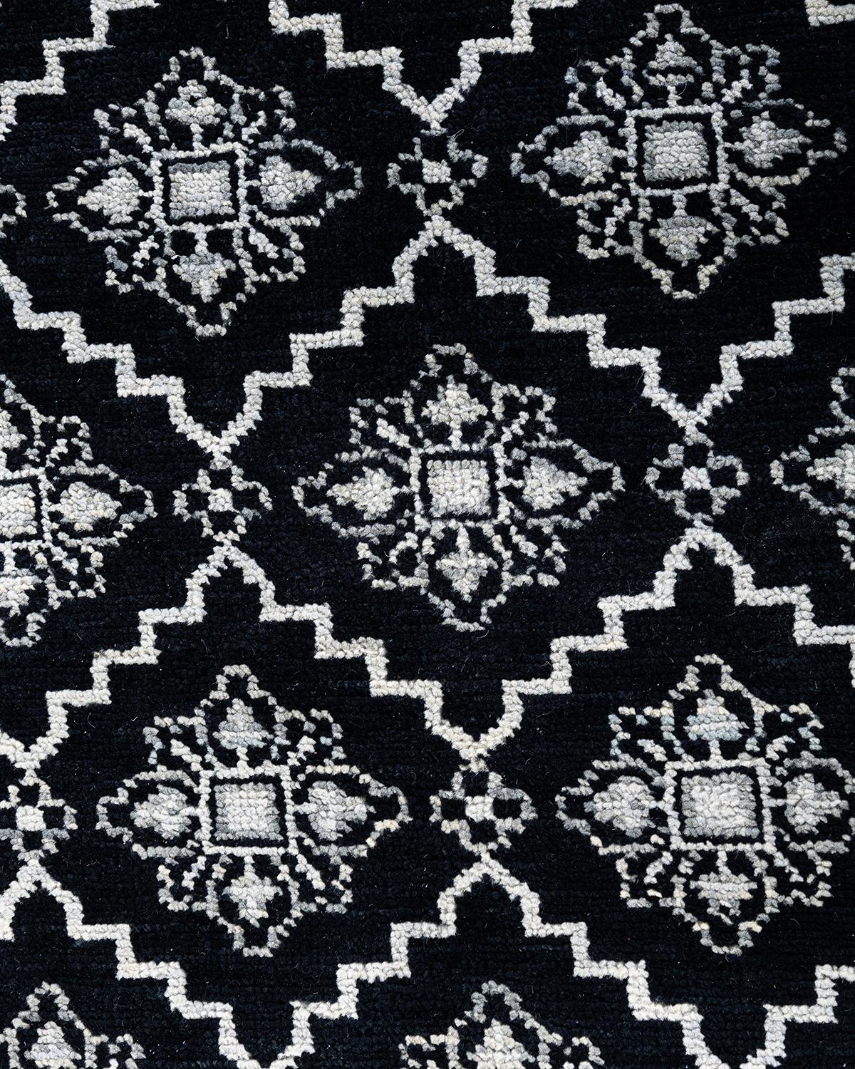 Alfombra moderna contemporánea de lana anudada a mano con motivos florales, negra 8' 3
