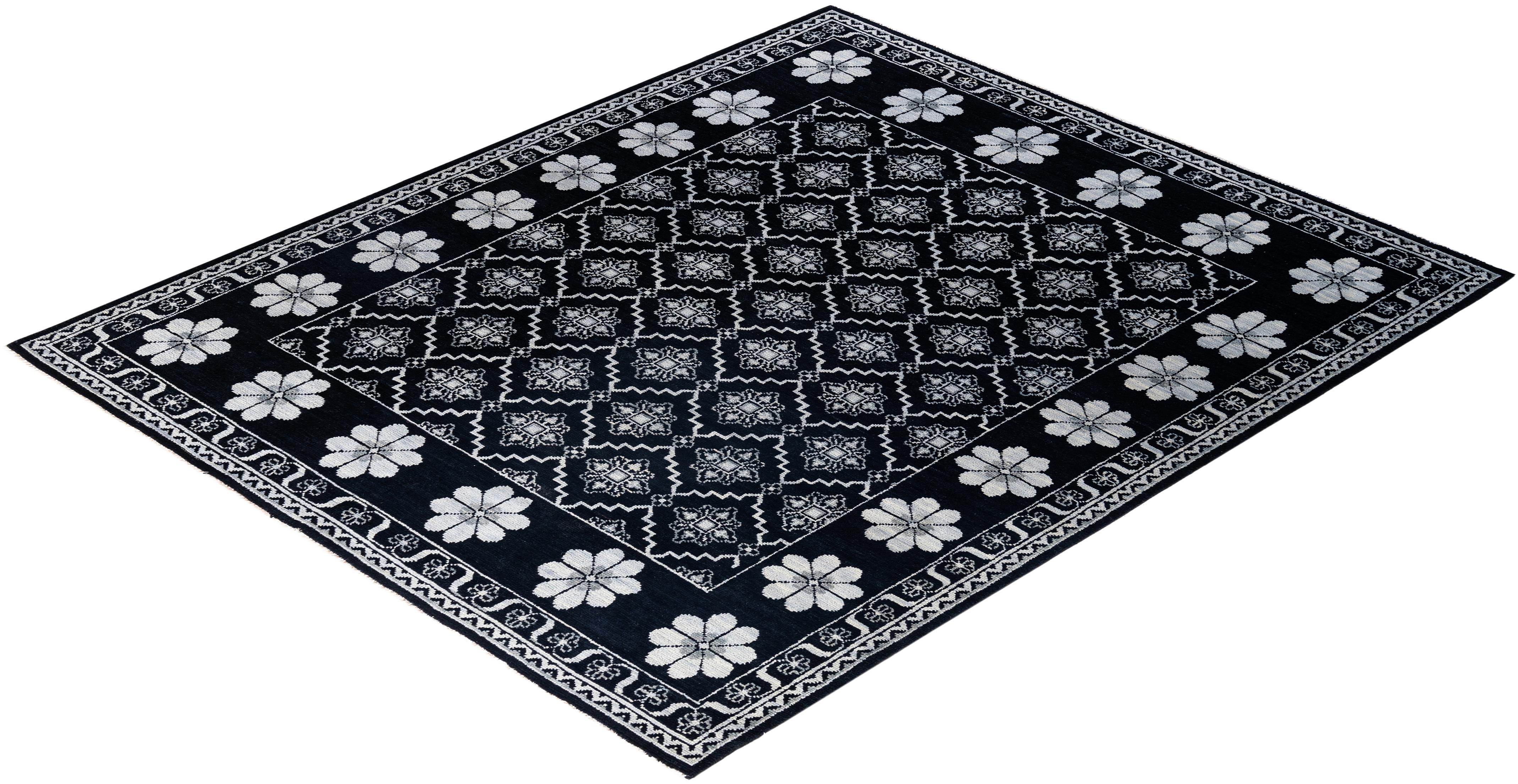 Alfombra moderna contemporánea de lana anudada a mano con motivos florales, negra 8' 3