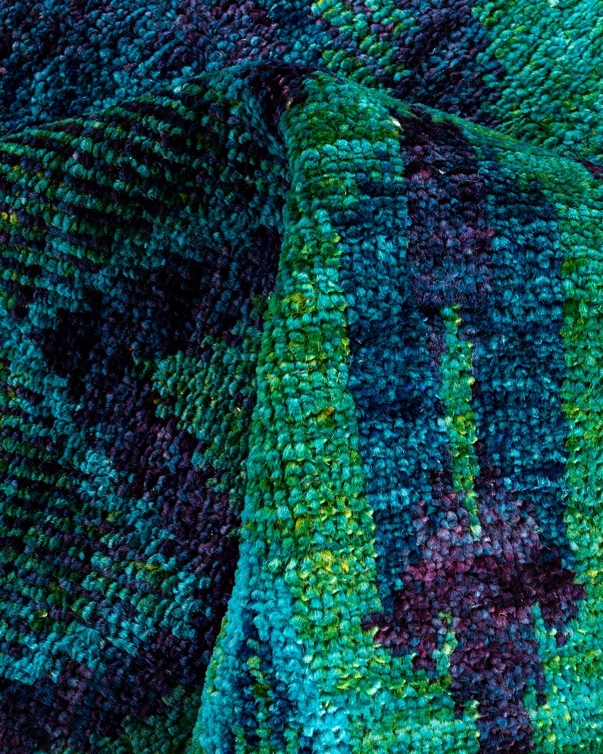 Tapis de sol contemporain moderne en laine nouée à la main, de couleur verte en vente 1