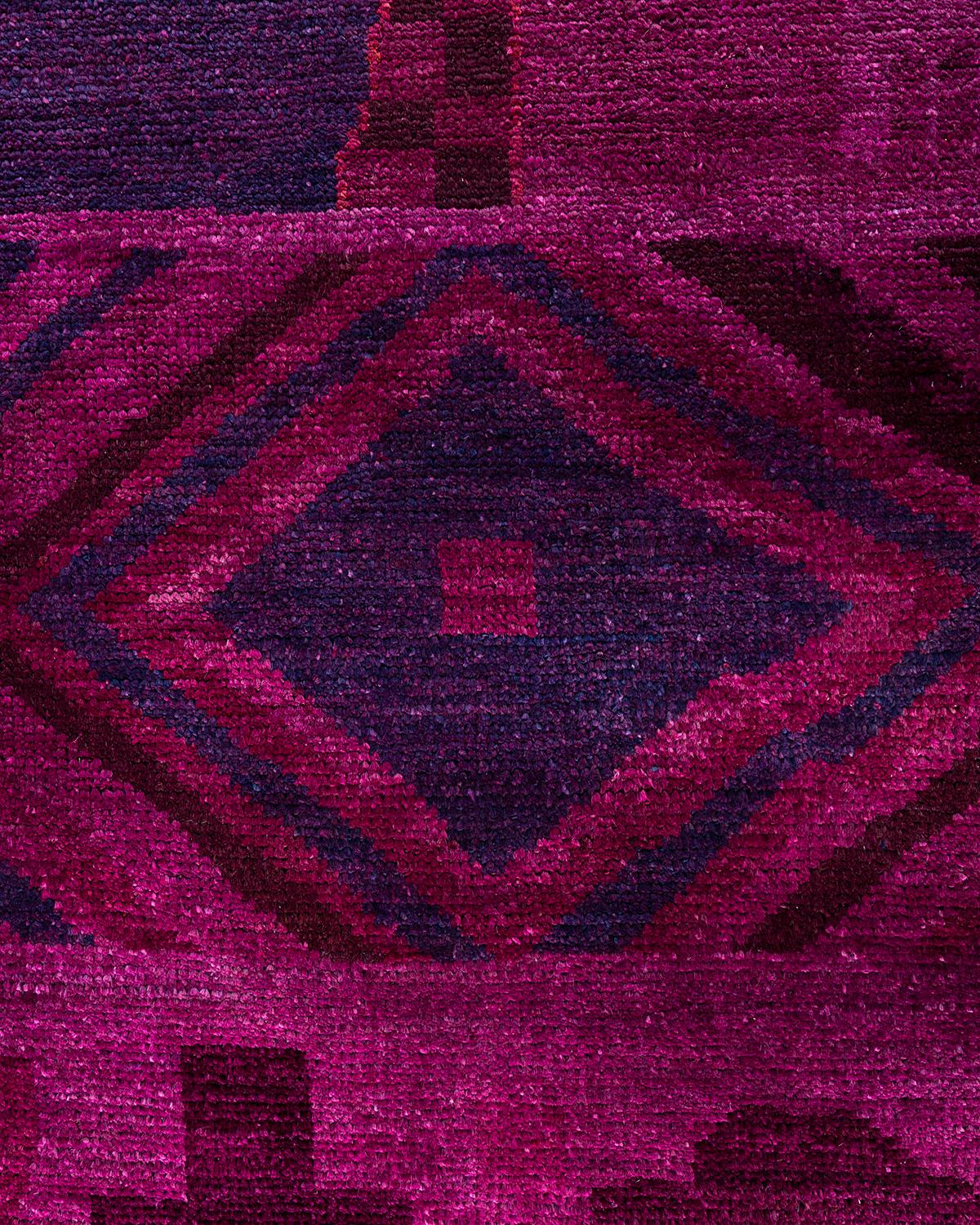 Pakistanais Tapis de sol contemporain moderne en laine nouée à la main, de couleur rose en vente