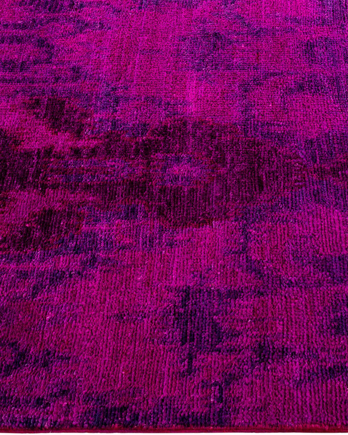 Tapis de course Contemporary Modernity en laine nouée à la main rose 2' 6