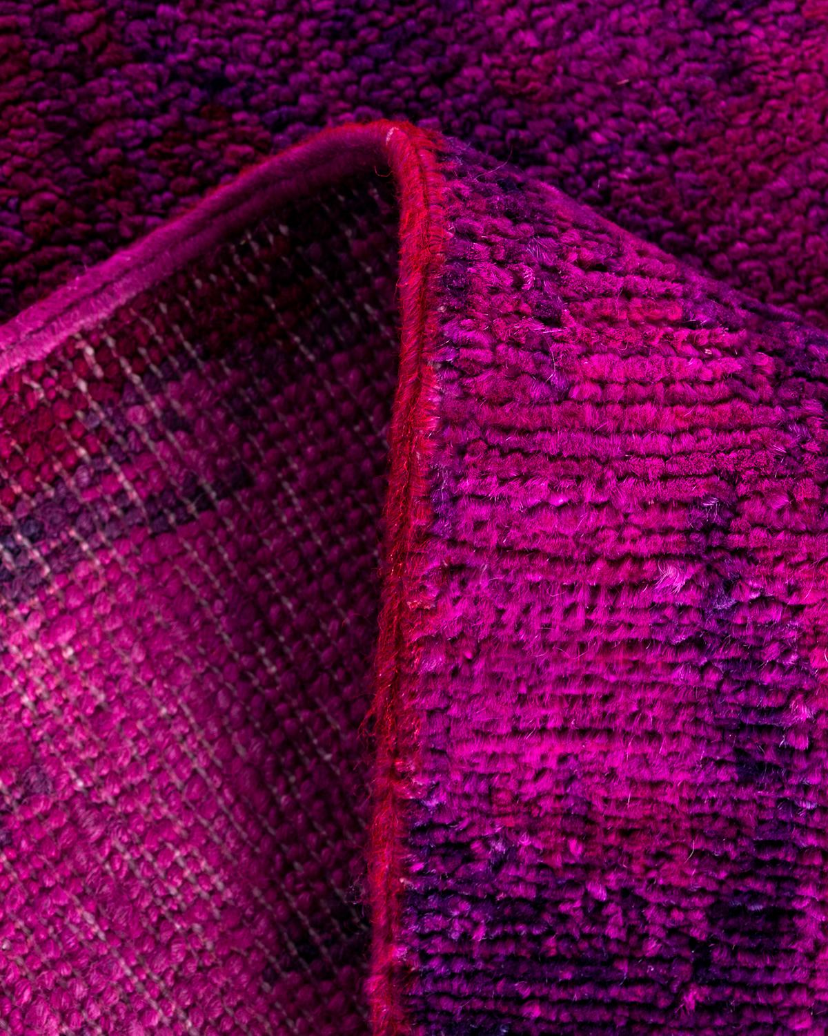 Laine Tapis de course Contemporary Modernity en laine nouée à la main rose 2' 6