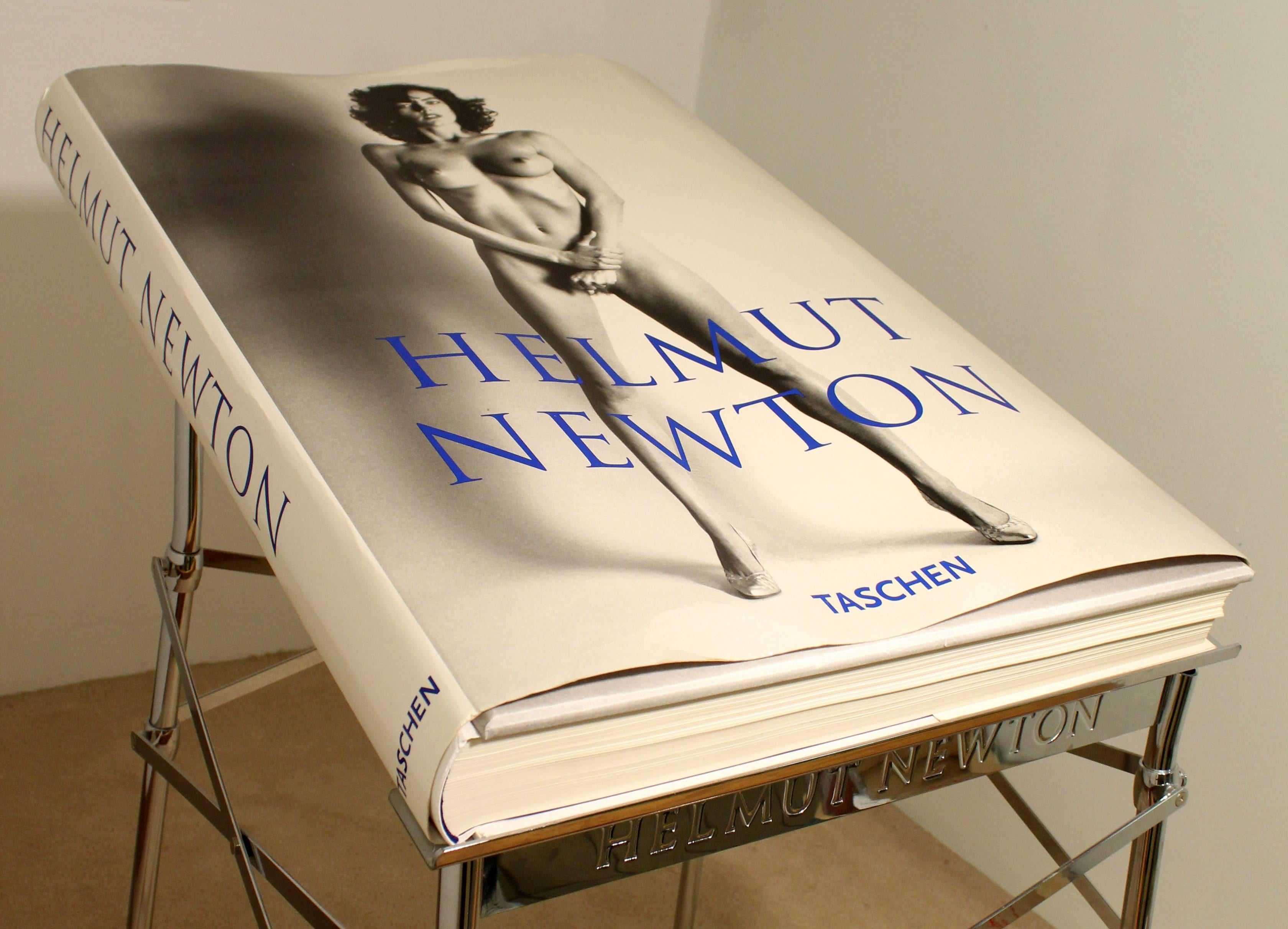 Wir bieten Ihnen ein unglaubliches Buch mit Sumo-Kunstdrucken:: 