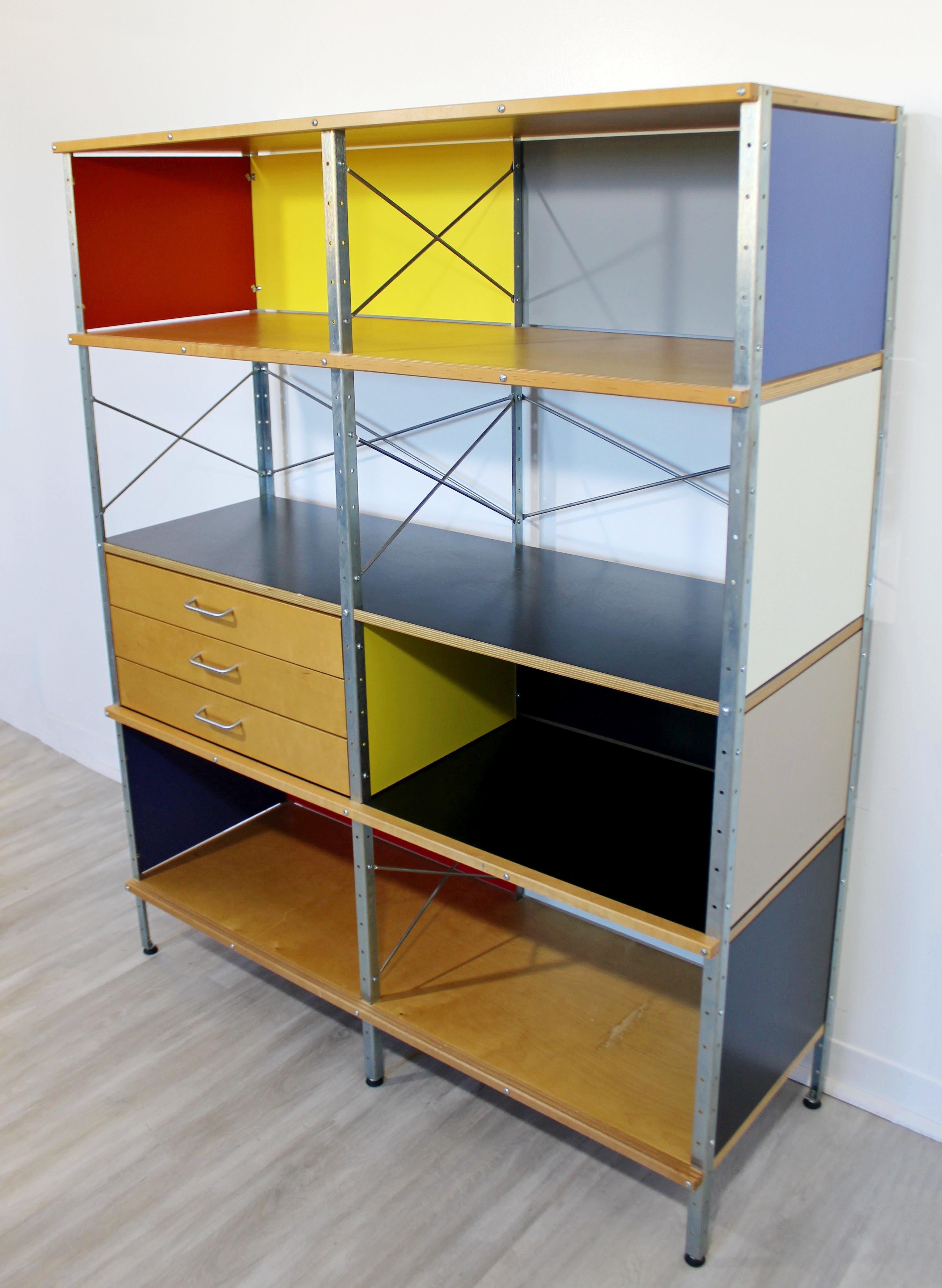 Contemporary Modern Herman Miller 4 x 2 Storage Shelving Unit 2000s 3-Drawer In Good Condition In Keego Harbor, MI