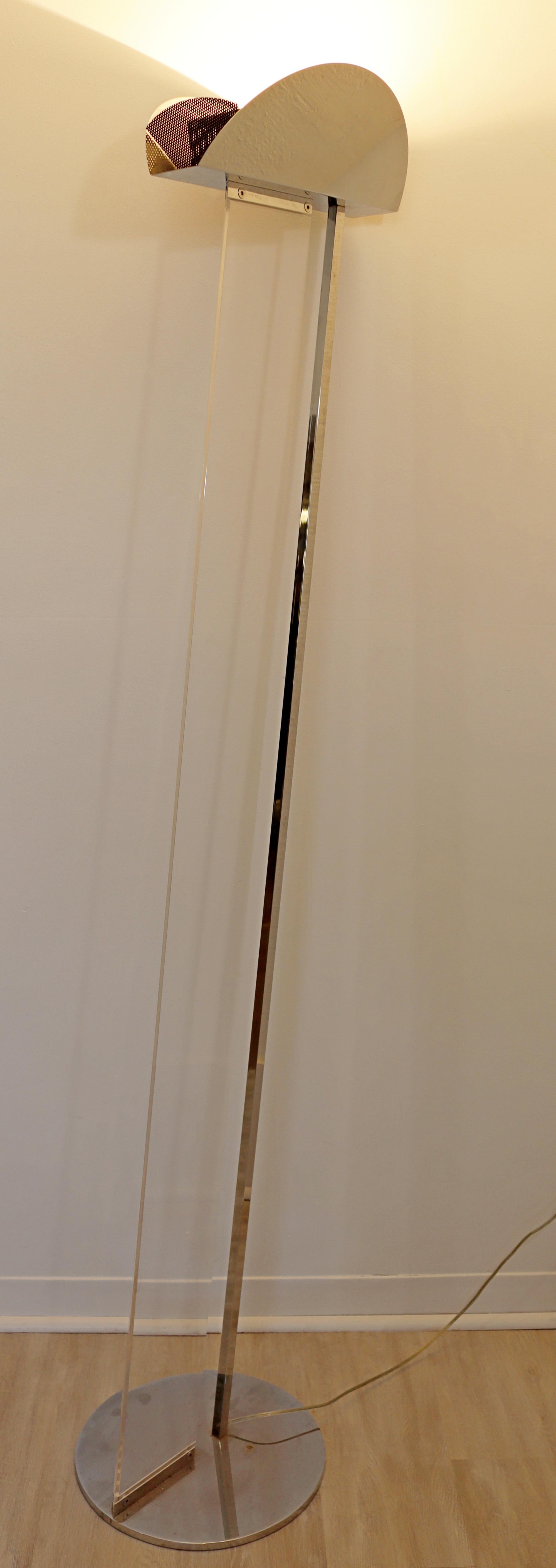 Contemporary Modern Hollywood Regency Ramond Signed Lucite Chrome Floor Lamp 80s In Good Condition In Keego Harbor, MI