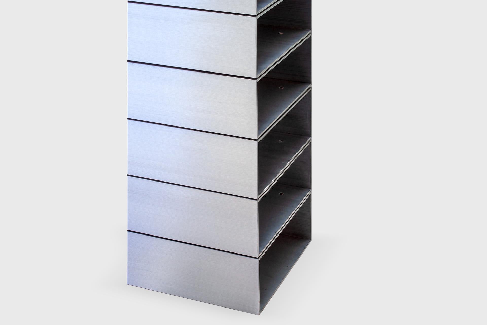 Shelf model “Stack”
Manufactured by Johan Viladrich
Montpellier, 2023.
Waxed Aluminium.

Measurements
60 x 30 x 125h cm
23,6 x 11,8 x 49,2h in

Exhibitions
Casavells 2023.

Concept
In this series of new pieces, Viladrich seeks to