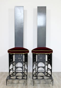 Paire de chaises et d'ottomans d'art en fer modernes et contemporains King and Queen de Ironsworks