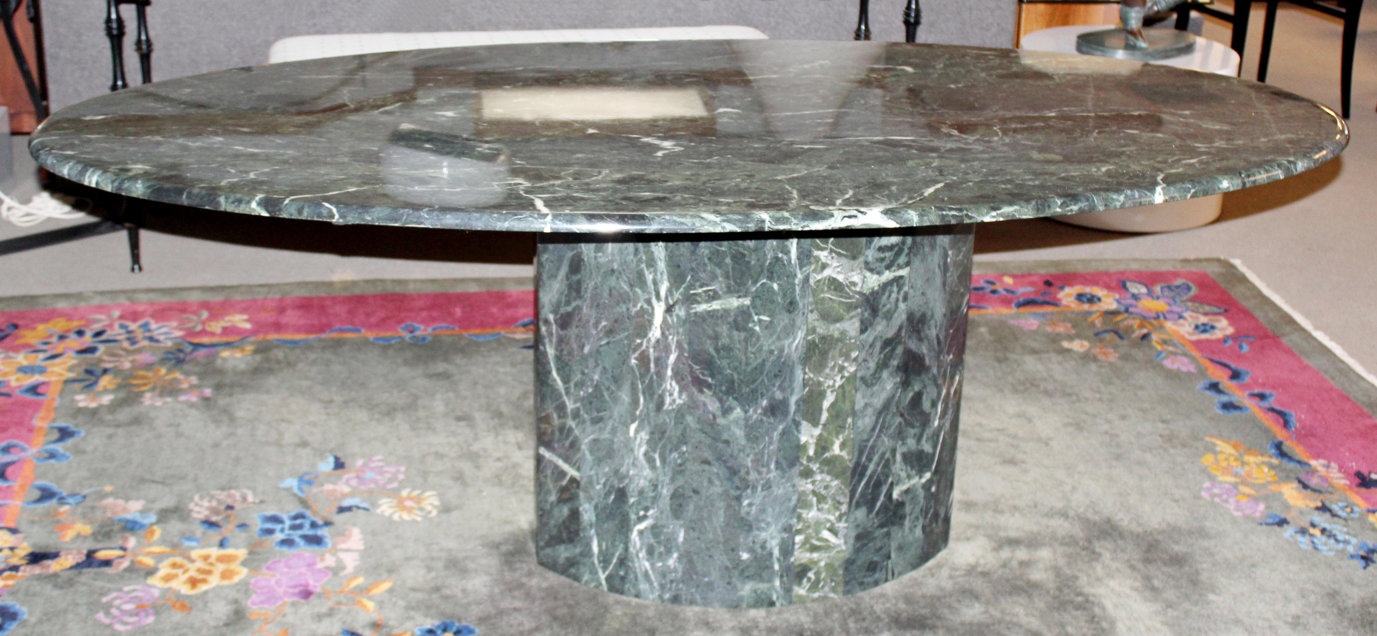 Contemporary Modern Italian Green Marble Oval Dining Table, 1980s In Good Condition In Keego Harbor, MI