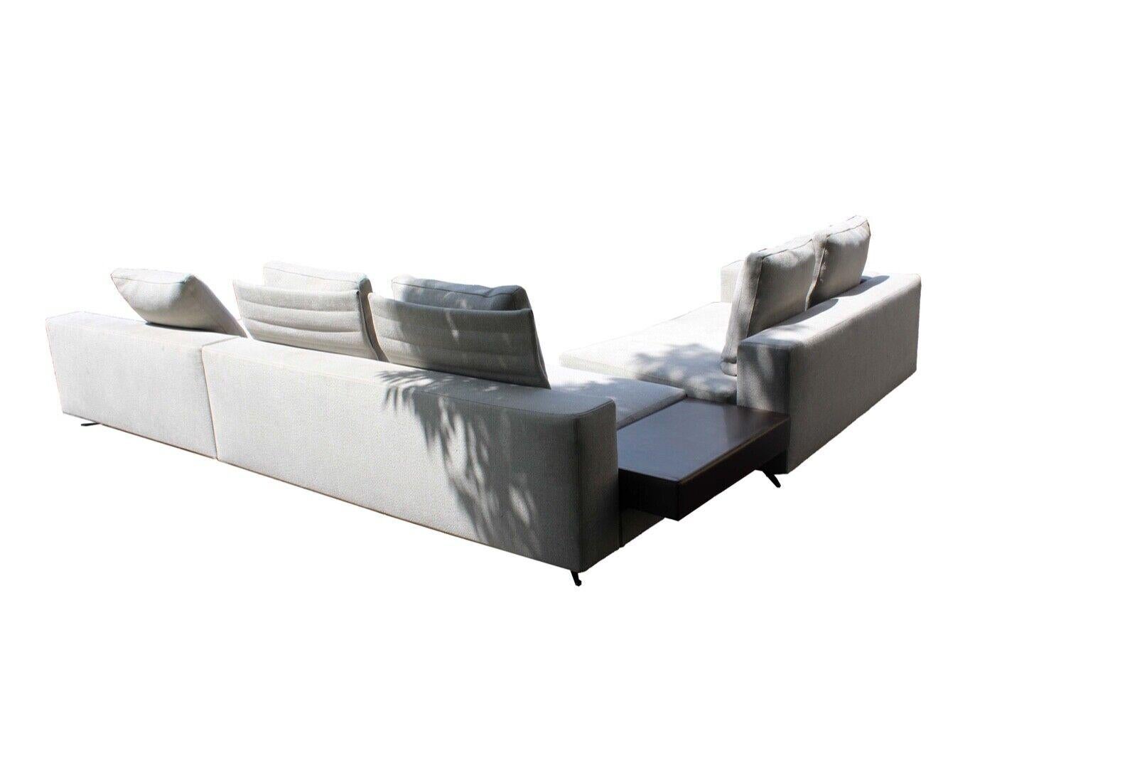 20th Century Contemporary Modern Italian Minotti Grey Sectional Sofa Attached Side Tables
