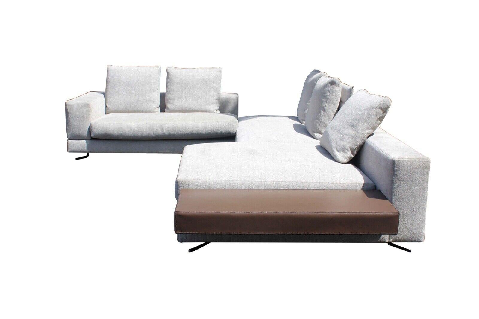 Contemporary Modern Italian Minotti Grey Sectional Sofa Attached Side Tables 3