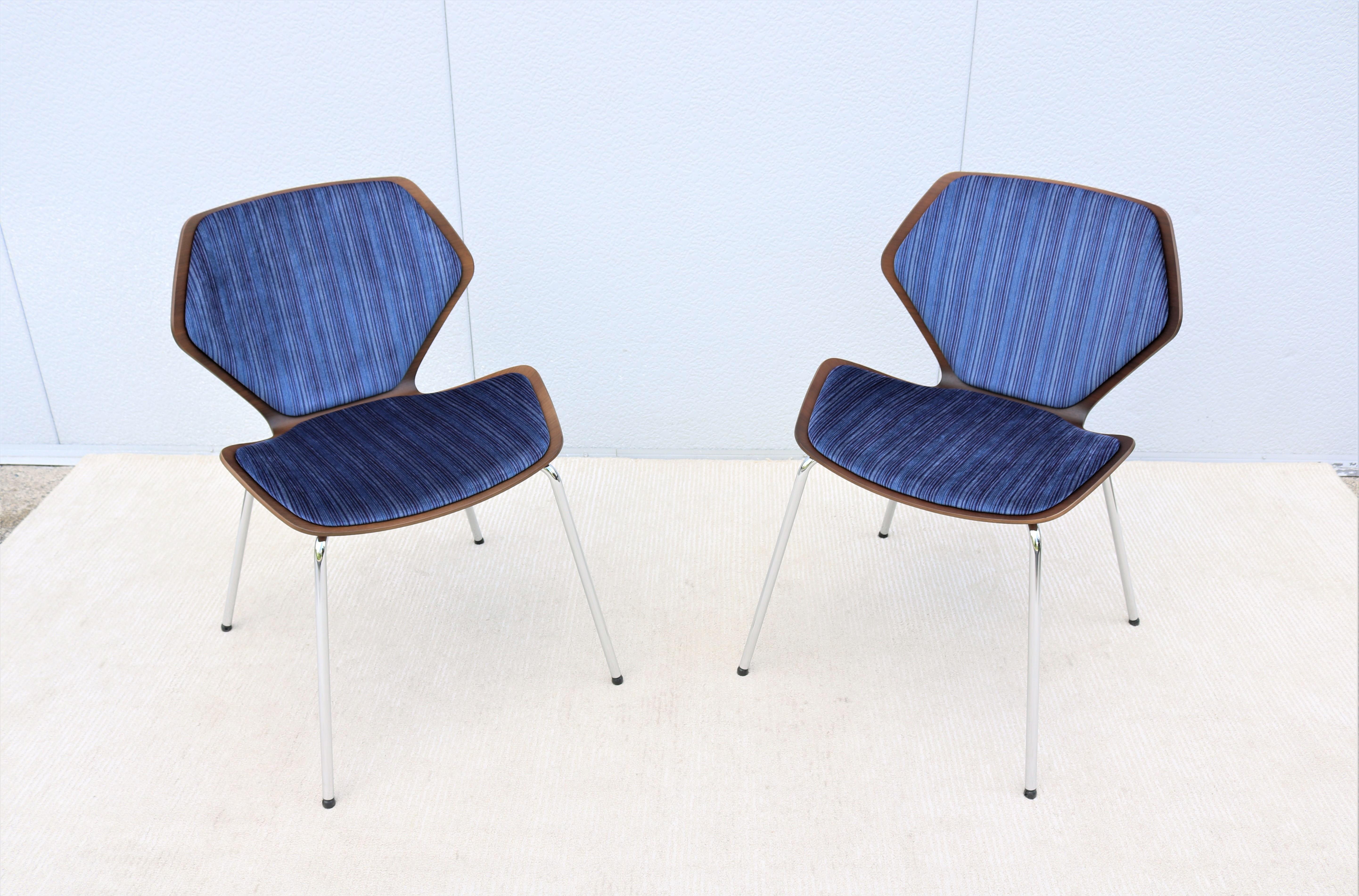 Contemporary Modern Jehs + Laub for Davis Furniture Ginkgo Dining Chairs, a Pair In Excellent Condition In Secaucus, NJ