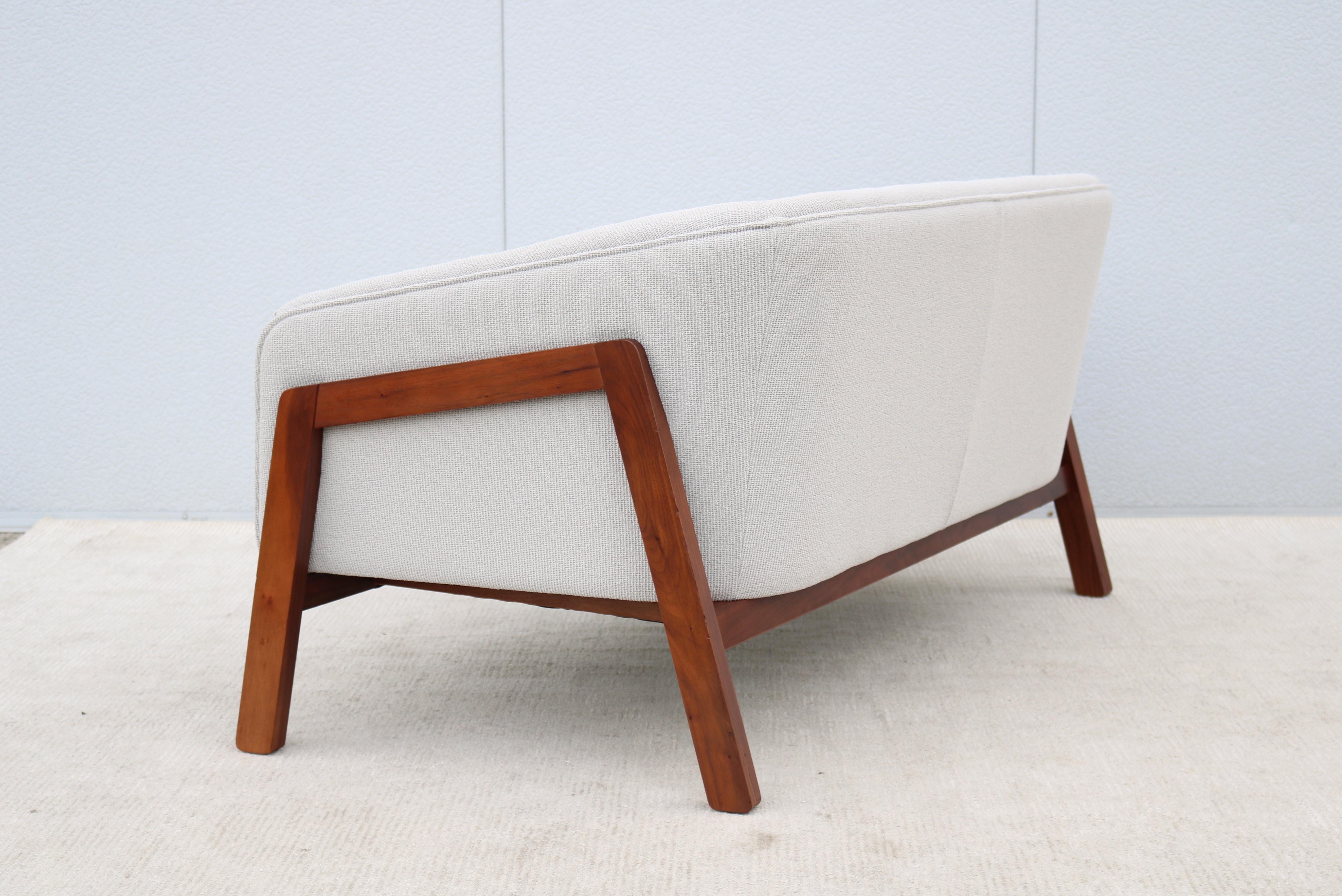 Contemporary Modern Justin Champaign for Jasper Group Indie Two Seat Loveseat en vente 6