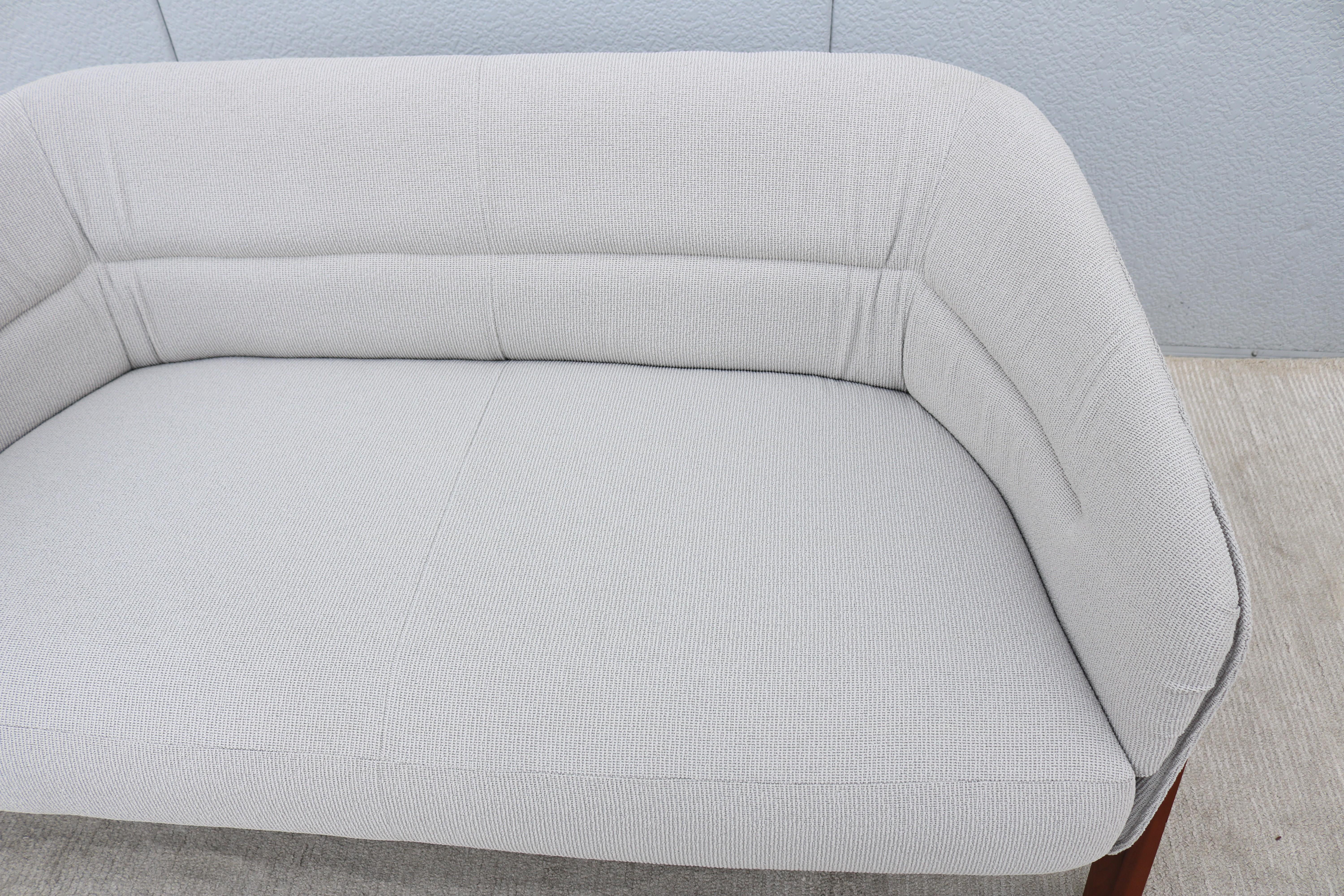 Contemporary Modern Justin Champaign for Jasper Group Indie Two Seat Loveseat en vente 8