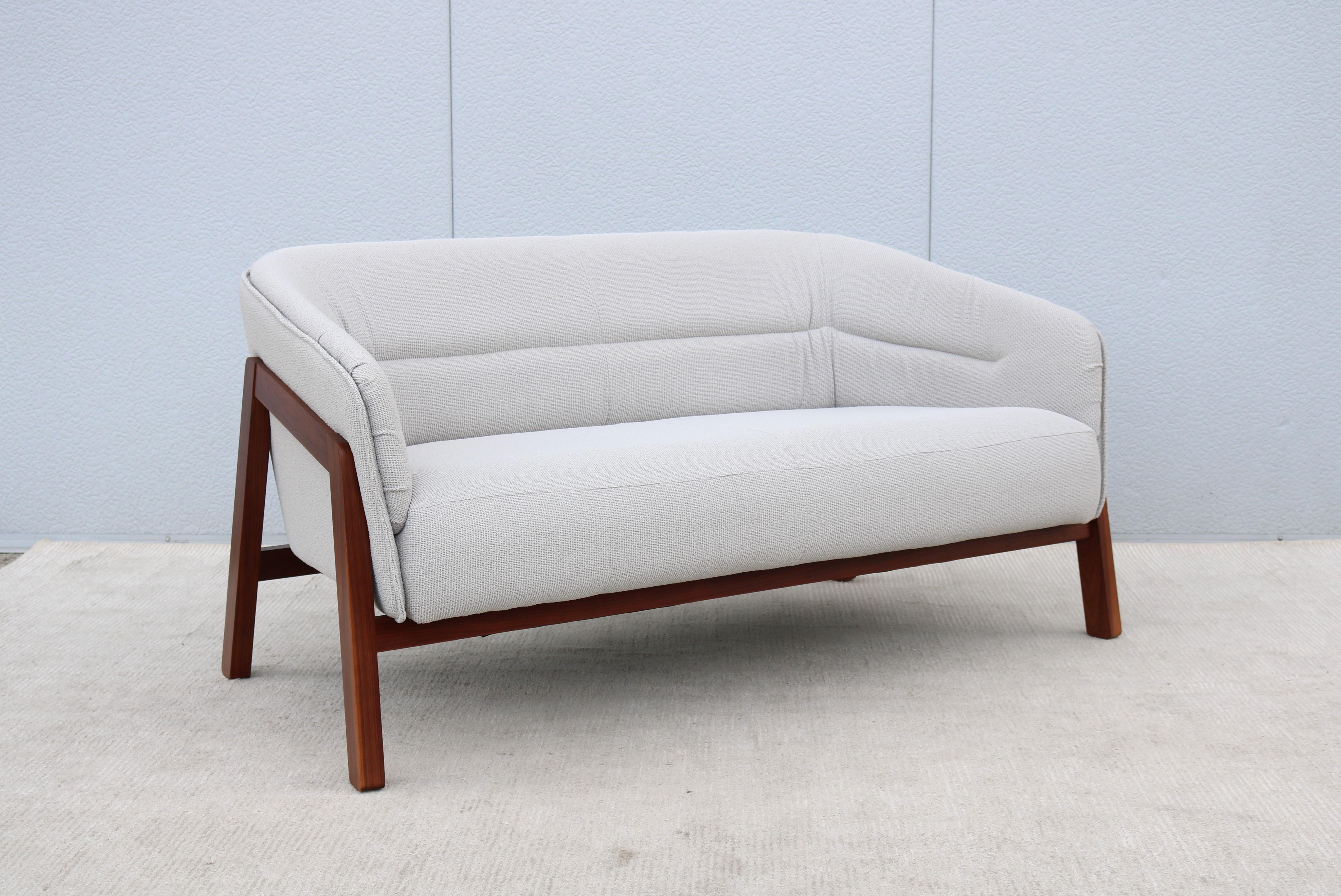 Laine Contemporary Modern Justin Champaign for Jasper Group Indie Two Seat Loveseat en vente