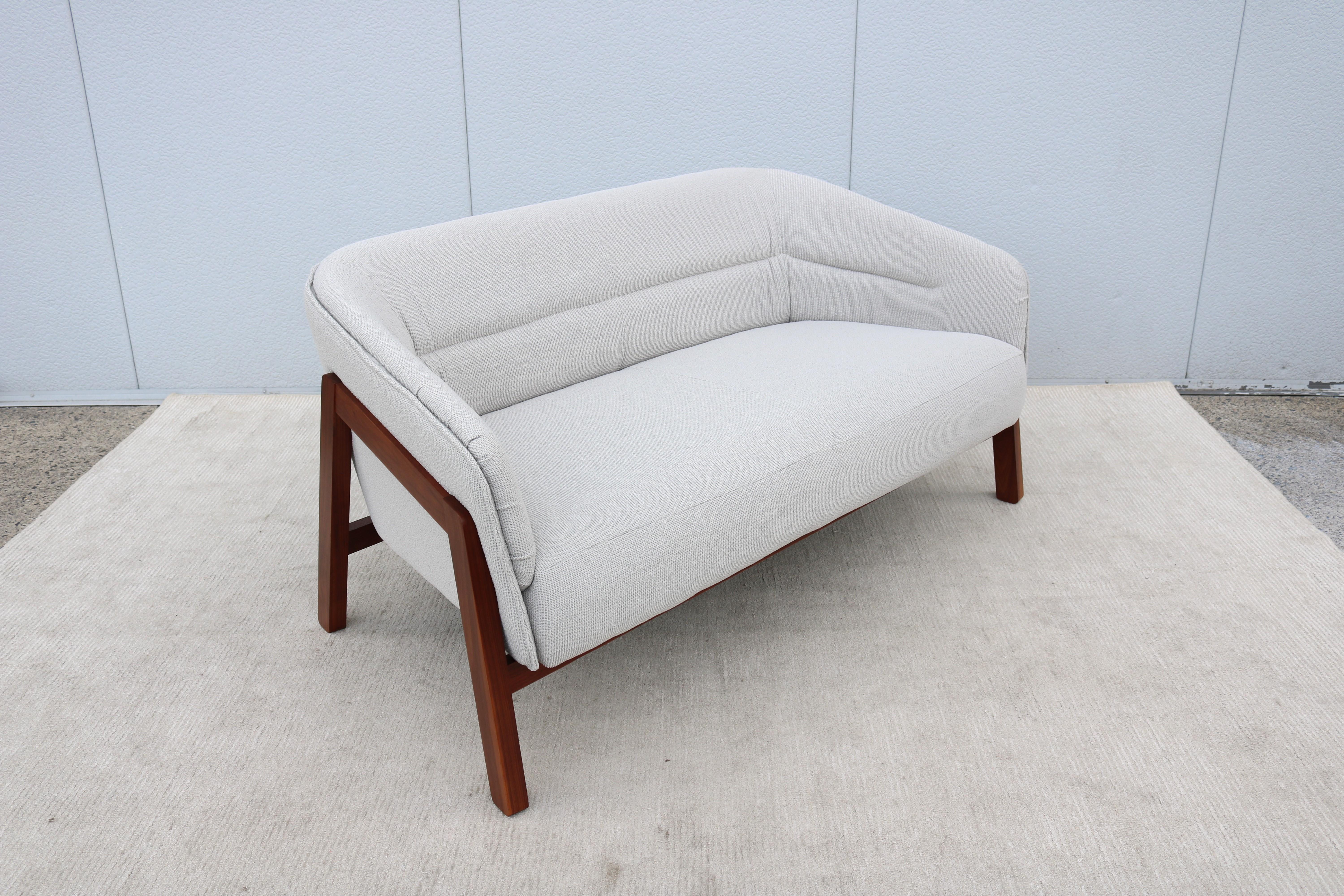 Contemporary Modern Justin Champaign for Jasper Group Indie Two Seat Loveseat en vente 1