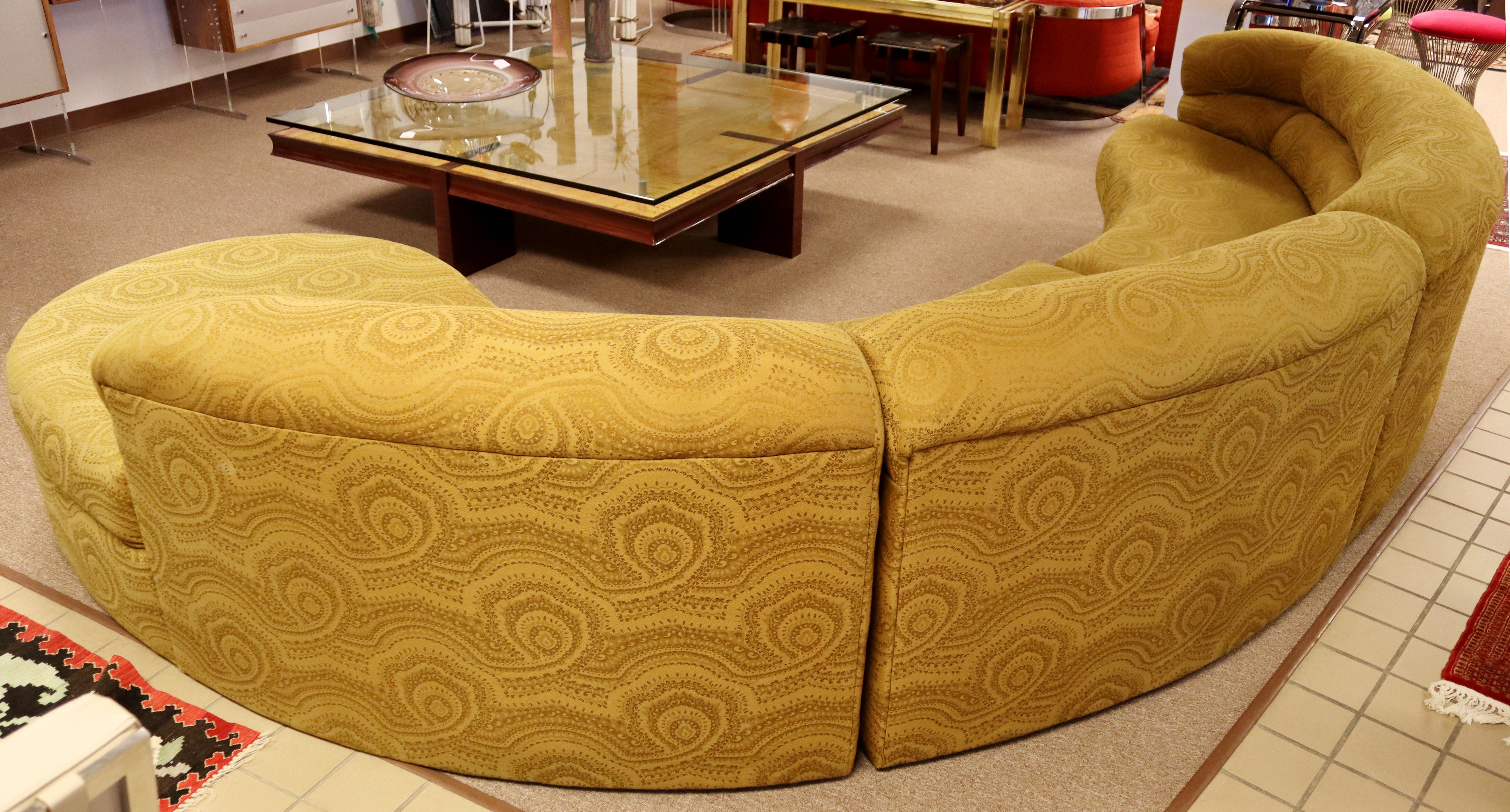 Late 20th Century Contemporary Modern Directional Sculptural Serpentine Sofa Sectional, 1980s