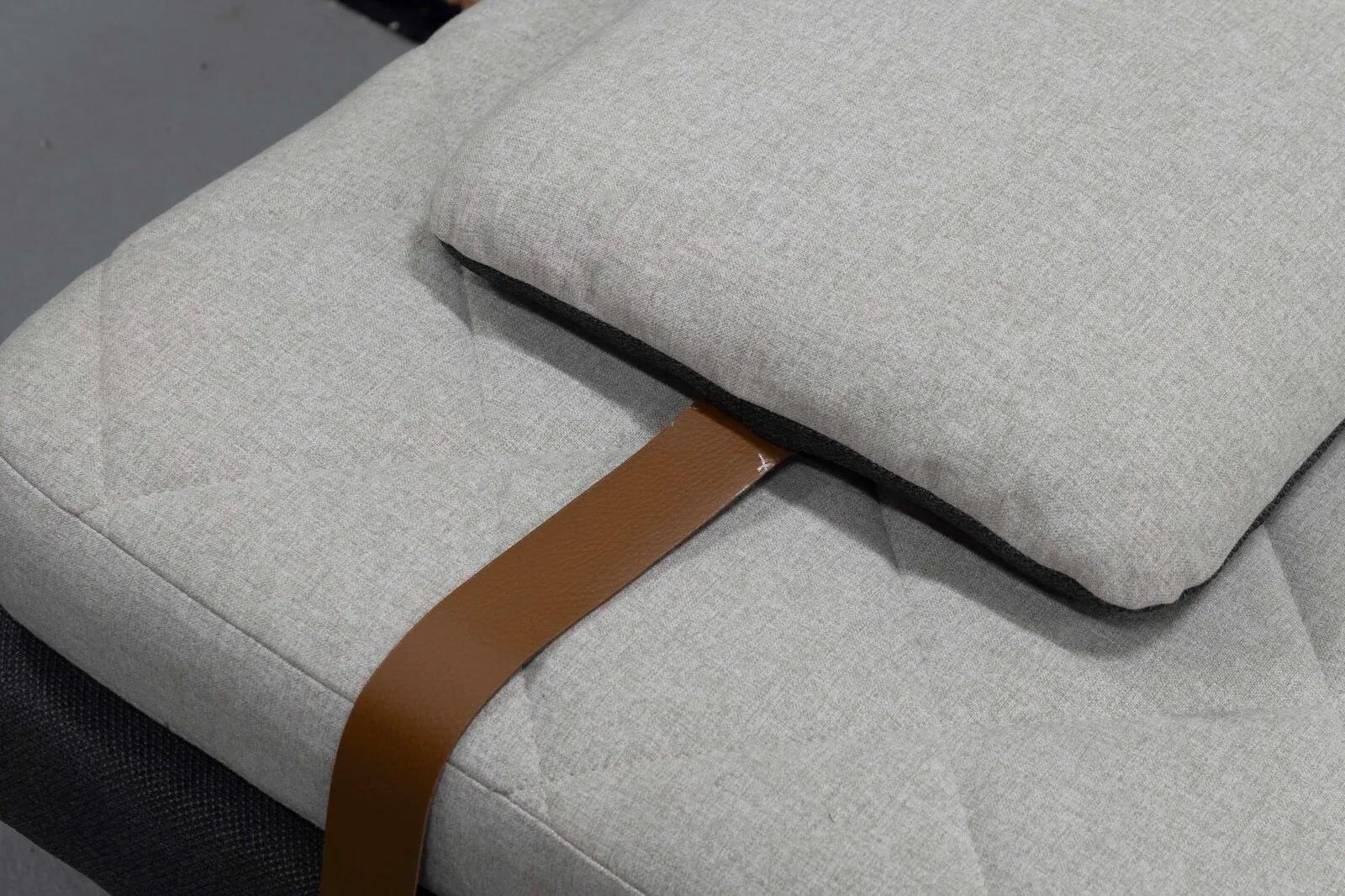The Modernity Contemporary Light Grey Daybed with Detachable Pillow with Leather Straps (lit de jour contemporain gris clair avec oreiller amovible et sangles en cuir) en vente 2