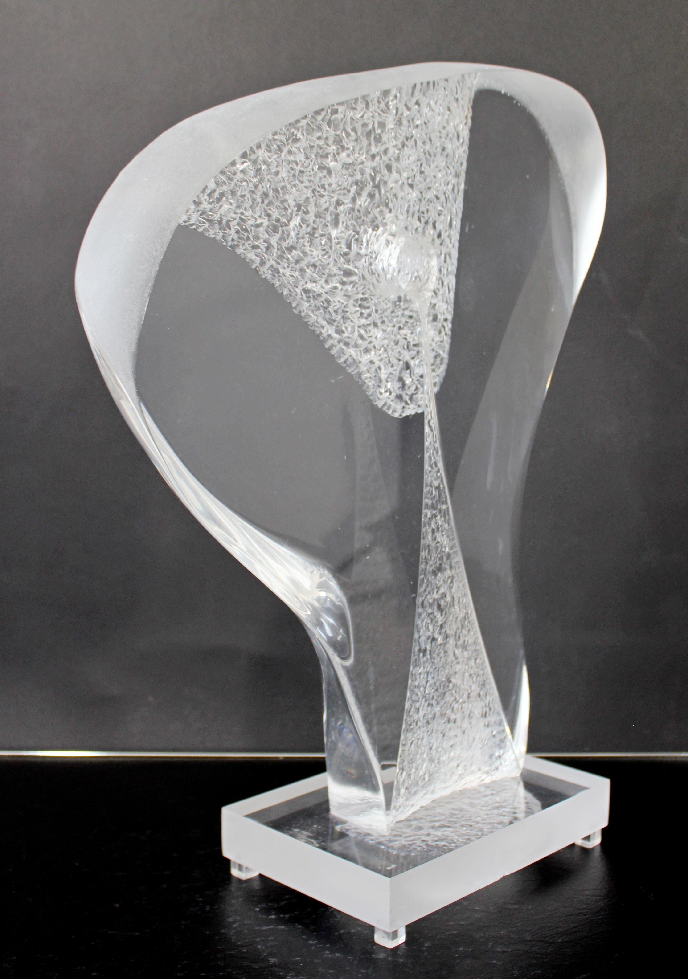 Contemporary Modern Nani Signed Clear Lucite Acrylic Abstract Table Sculpture In Good Condition In Keego Harbor, MI