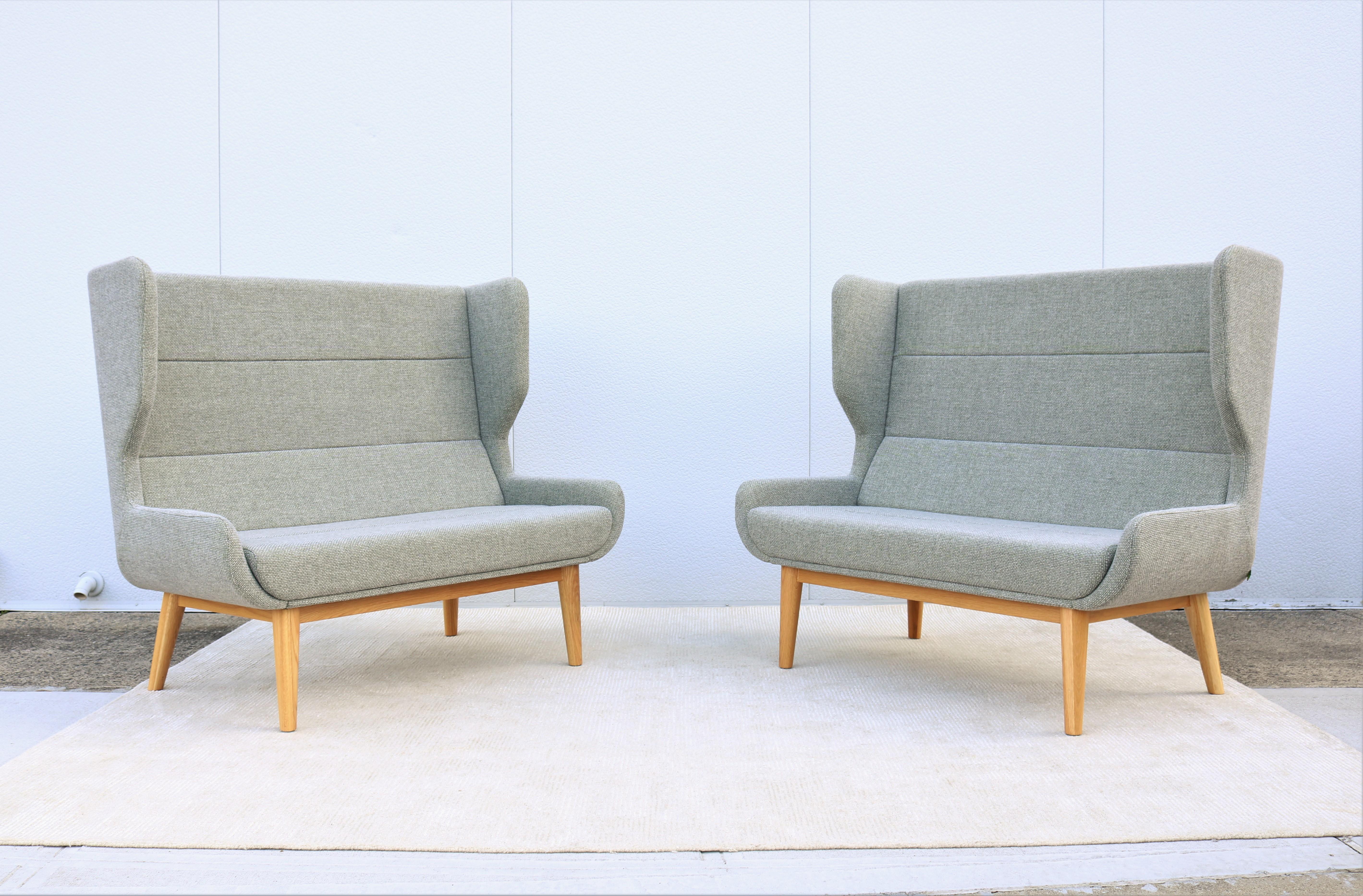 Zeitgenössisches modernes Naughtone für Herman Miller Hush 2-Sitz-Sofa mit hoher Flügelrückenlehne (21. Jahrhundert und zeitgenössisch) im Angebot