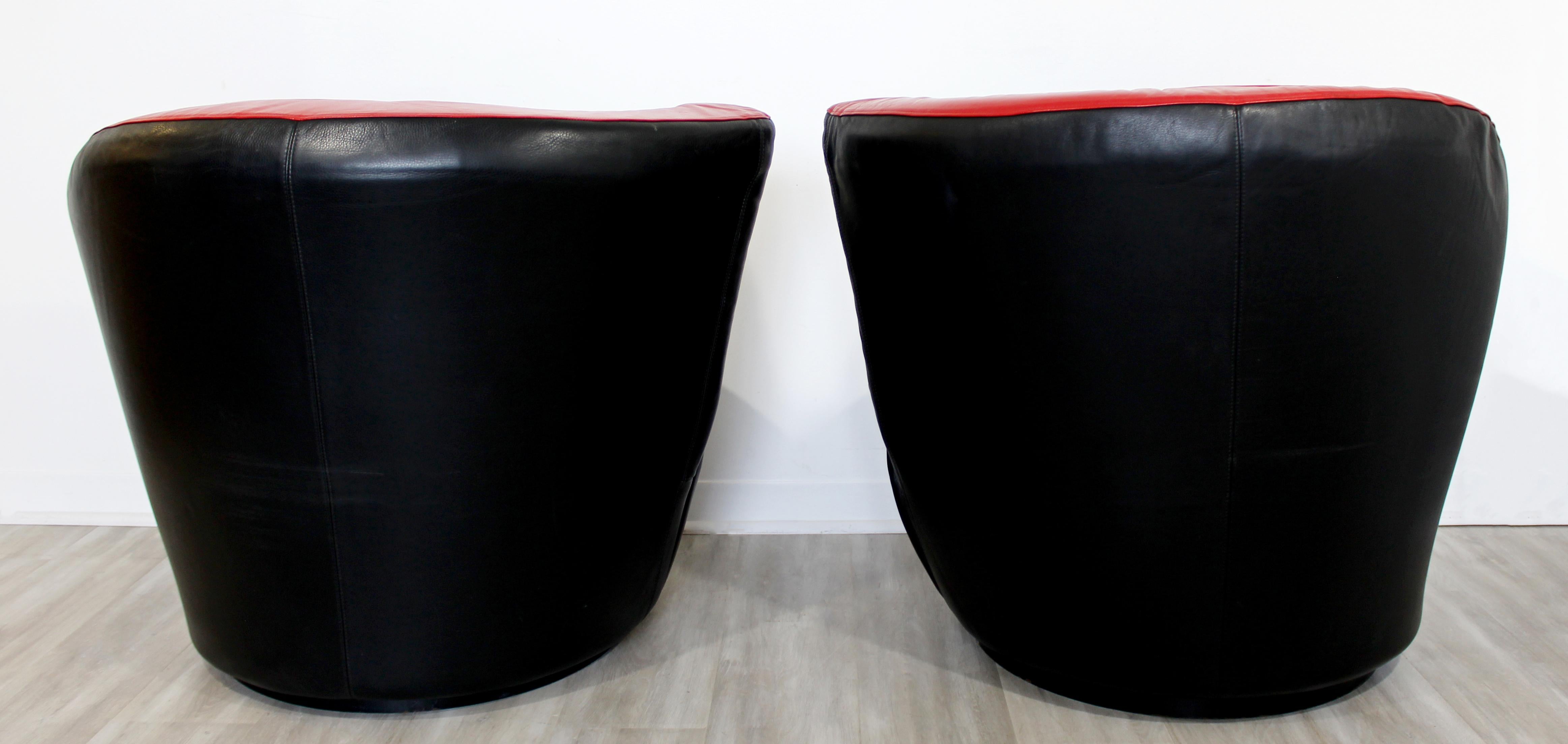 Late 20th Century Contemporary Modern Pair Curved Swivel Lounge Chairs, 1980s For Sale