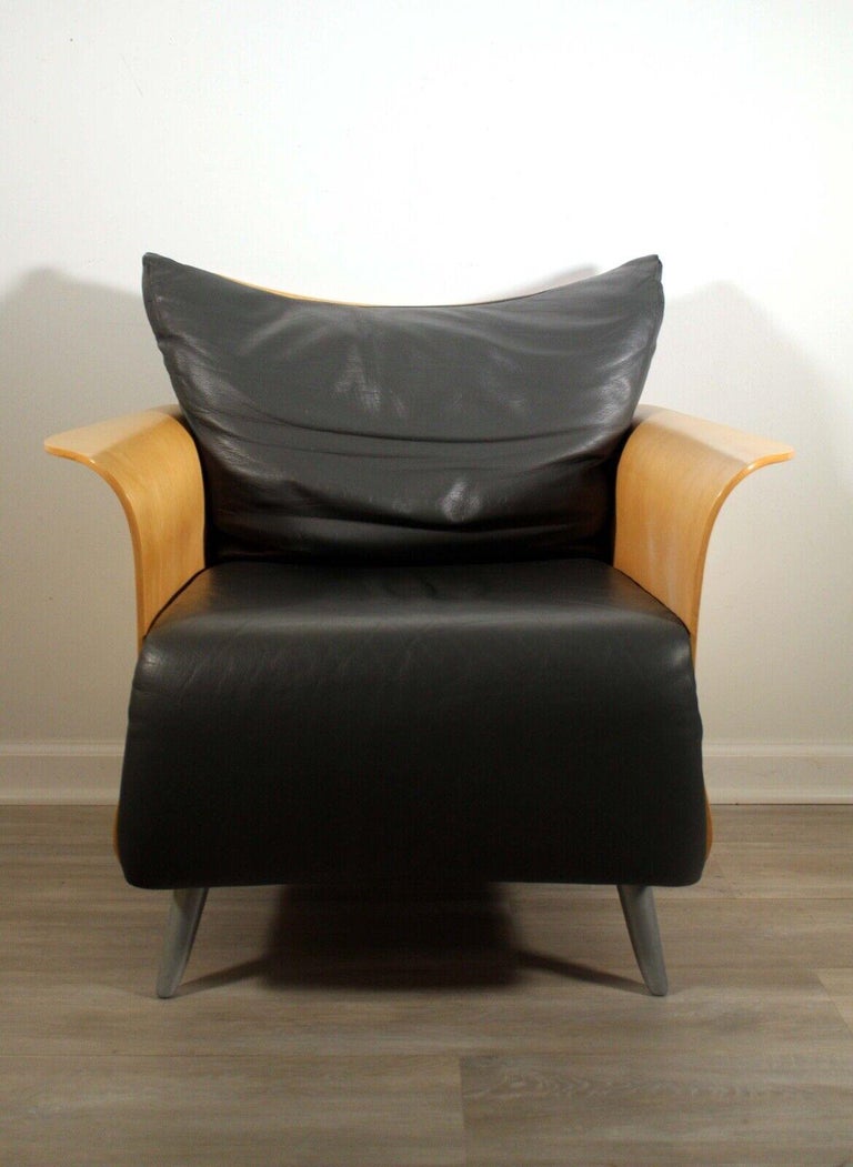 Contemporary Modern Pair of Belle Bentwood Leather Lounge Chairs by  Keilhauer at 1stDibs | keilhauer price list