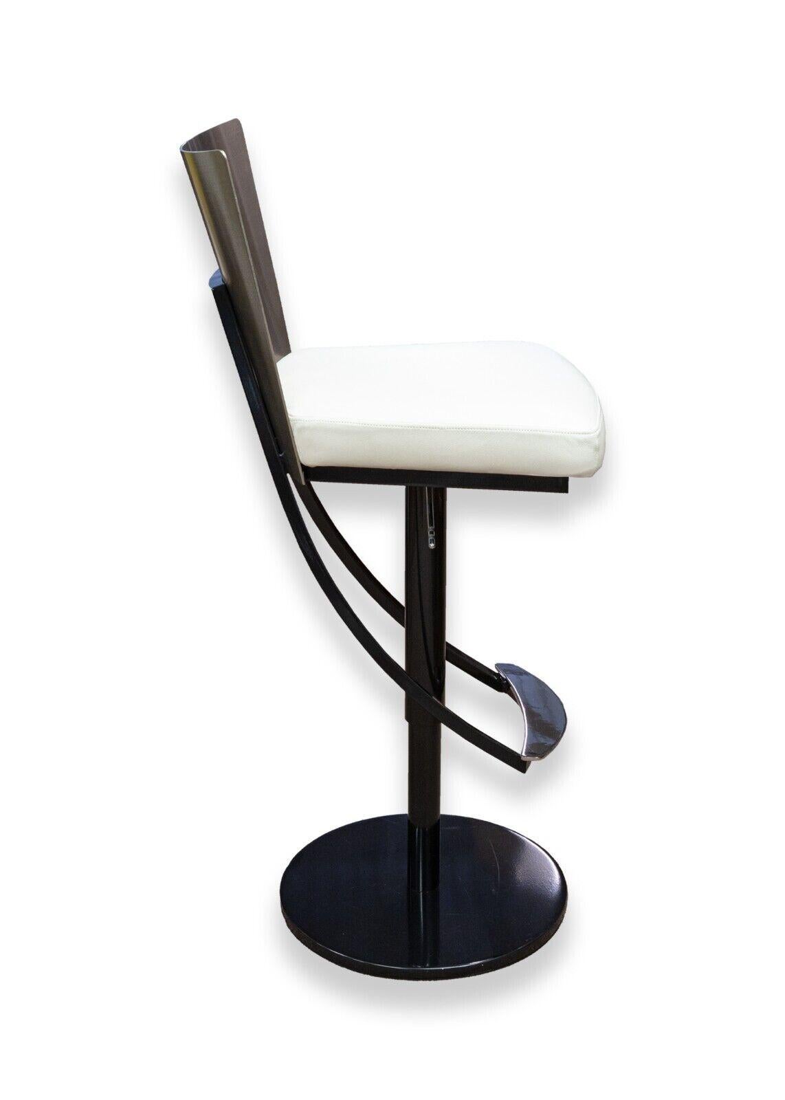 Contemporary Modern Pair of Elite Modern Black and White Barstools In Good Condition In Keego Harbor, MI