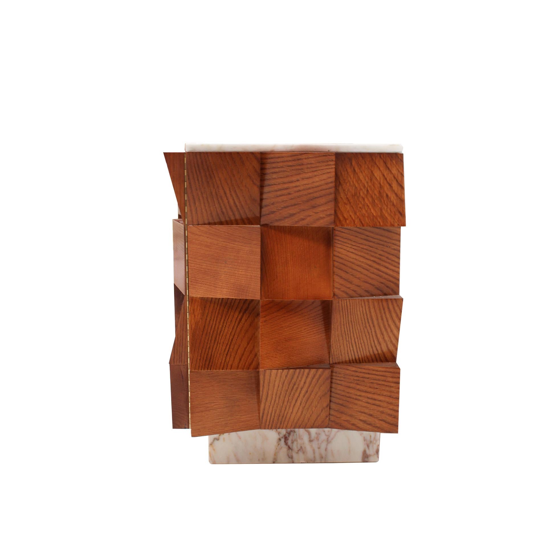 XXIe siècle et contemporain Paire de buffets modernes contemporains en Wood et dessus en marbre de Sienne, Italie en vente