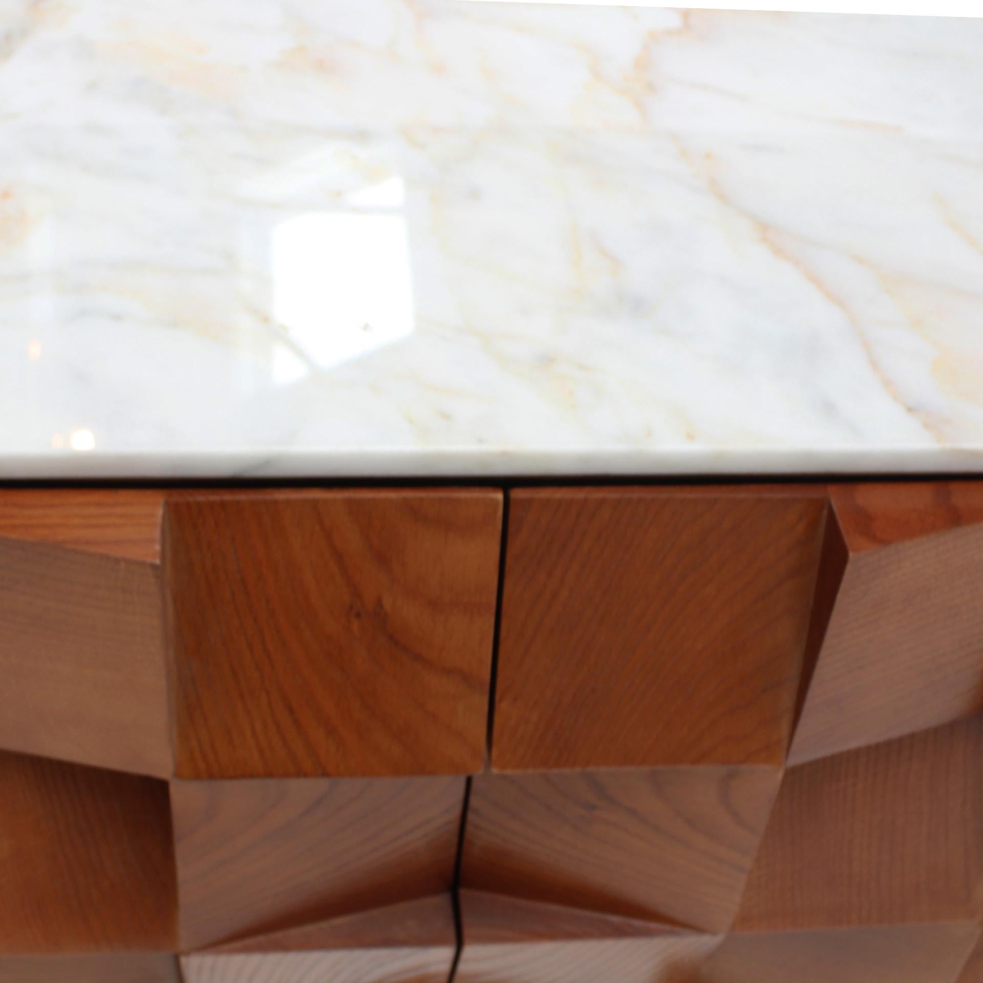 Paire de buffets modernes contemporains en Wood et dessus en marbre de Sienne, Italie en vente 2