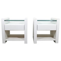 Contemporary Modern Pair of White Lacquer and Glass Nightstands End Tables 1980s