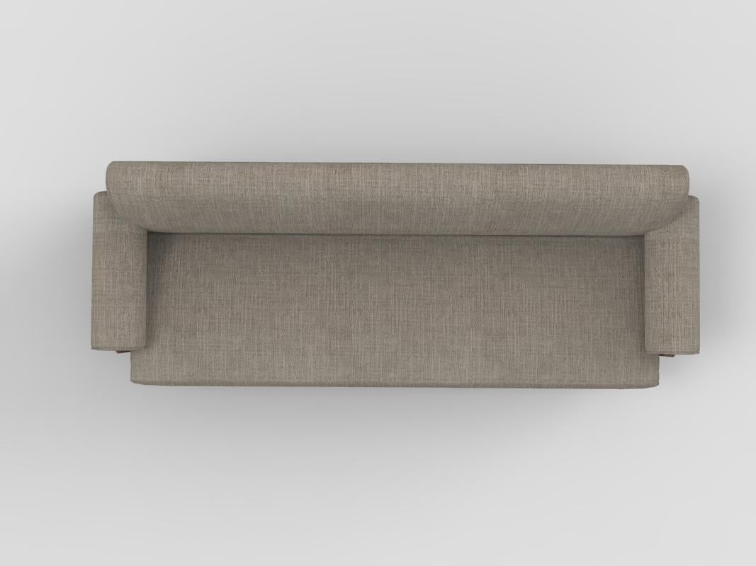 Contemporary Modern Paloma Sofa, gepolstert mit Famiglia 08 Stoff von Collector (21. Jahrhundert und zeitgenössisch) im Angebot
