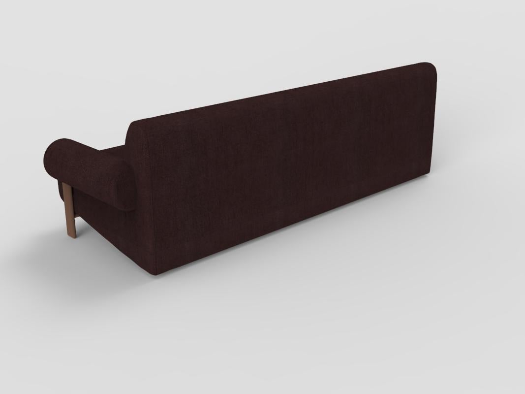 Contemporary Modern Paloma Sofa, gepolstert mit Famiglia 64 Stoff von Collector im Angebot 1