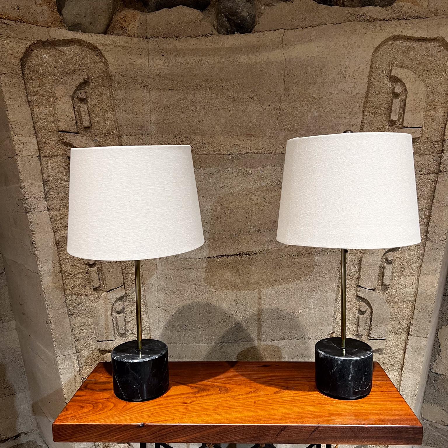  Lampes de table modernes en marbre noir poli Pablo Romo Designs en vente 1
