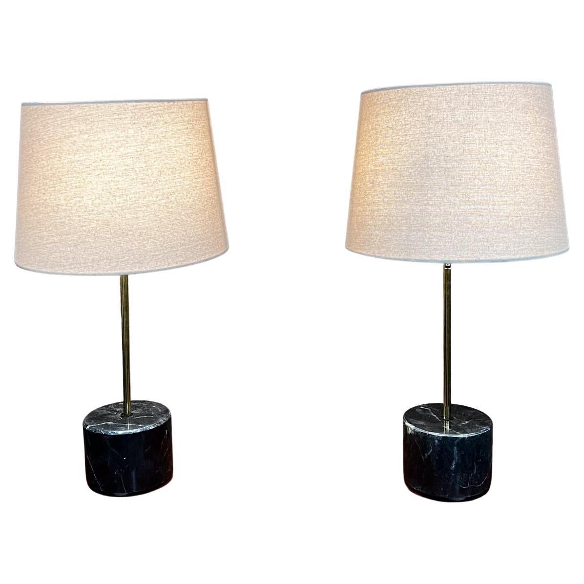  Moderne Tischlampen aus poliertem schwarzem Marmor, Pablo Romo Design im Angebot