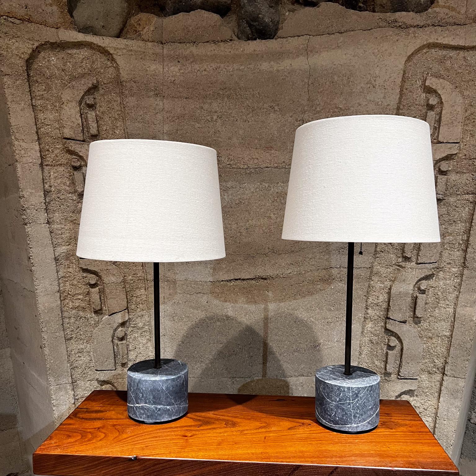 Contemporary Modern Raw Marble Table Lamps by Pablo Romo
Gray marble acid finish
18.75 h x 6.5 diameter
Original condition.
New wiring tested and working.
New limited production 1-1
No shades are included.
Review all images.