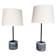 Lampes de table contemporaines modernes en marbre brut gris par Pablo Romo designs