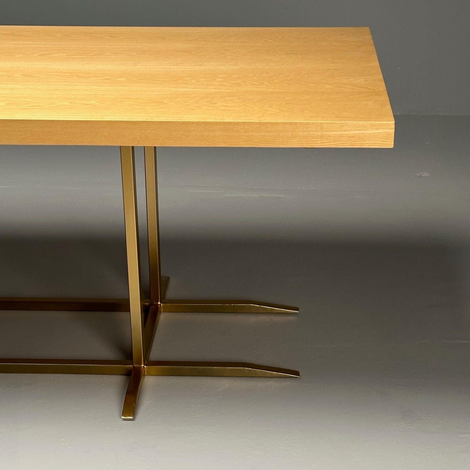 Tavolo da pranzo rettangolare moderno e contemporaneo, impiallacciato in legno di frassino, metallo dorato in vendita 6