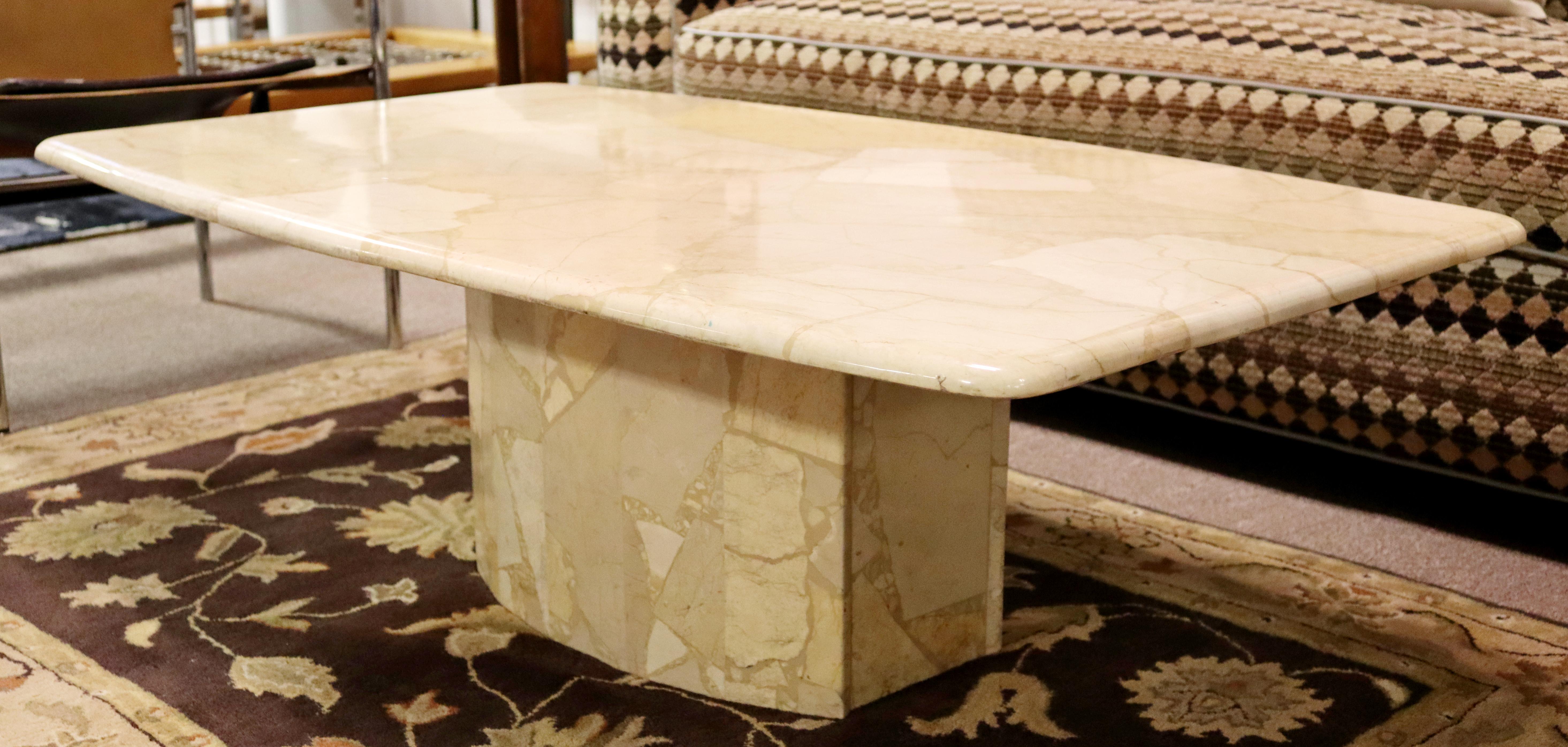 Contemporary Modern Rectangular Solid Marble Coffee Table, Italy, 1980s In Good Condition In Keego Harbor, MI