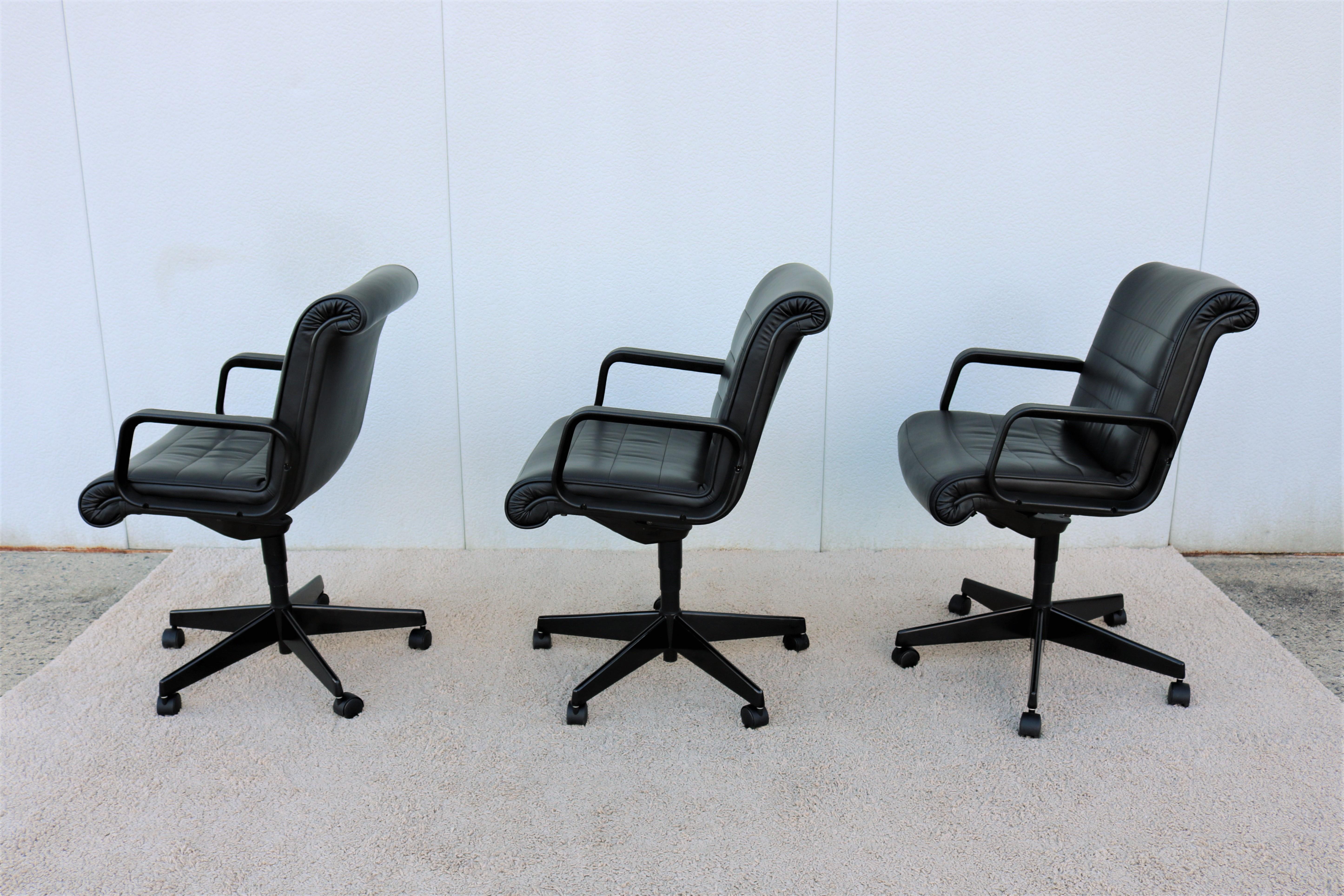 Steel Contemporary Modern Richard Sapper for Knoll Sapper Management Ergonomic Chair For Sale