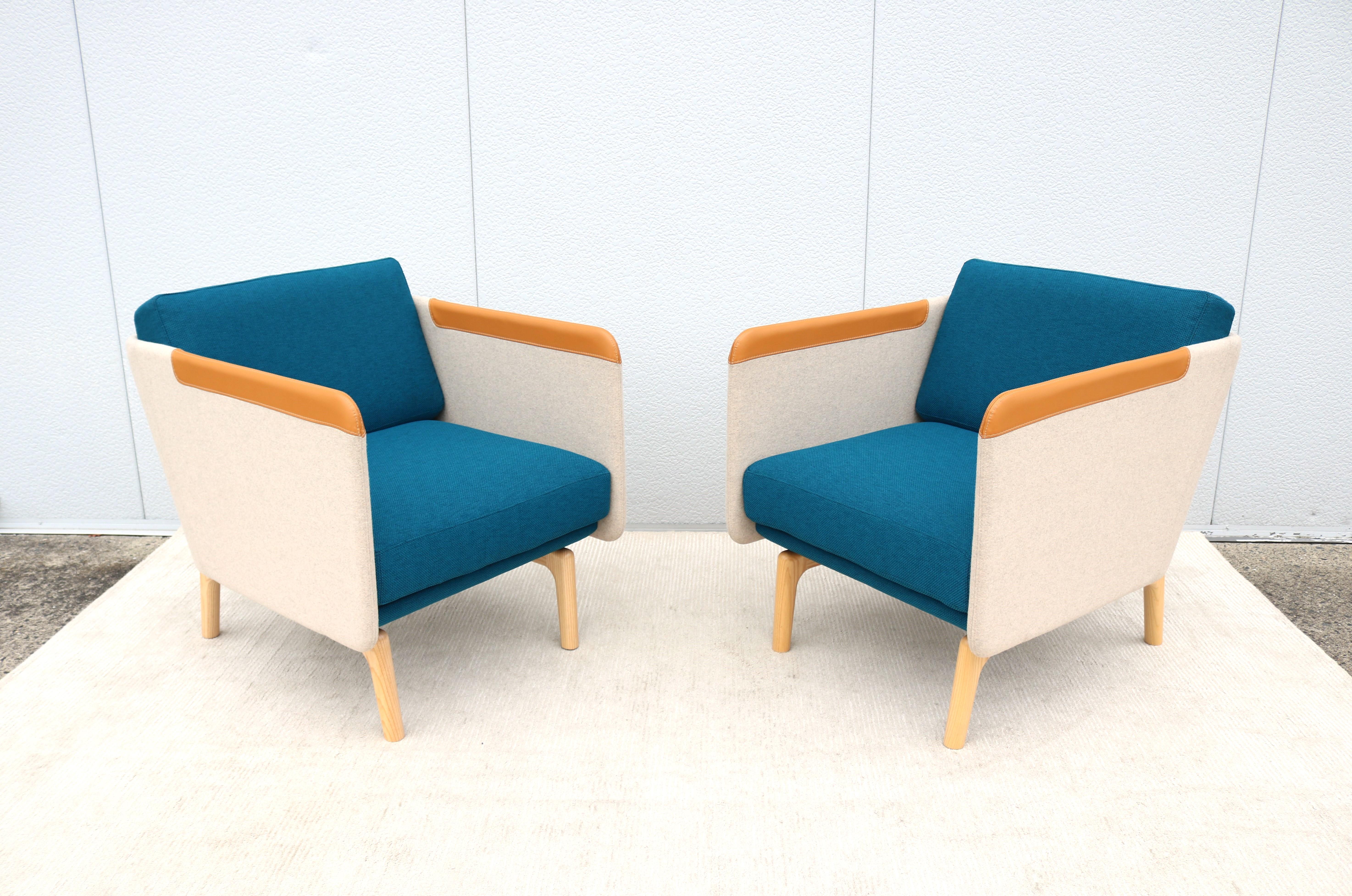 Molded Contemporary Modern Roger Webb for OFS Heya Wool Lounge Chairs - a Pair For Sale