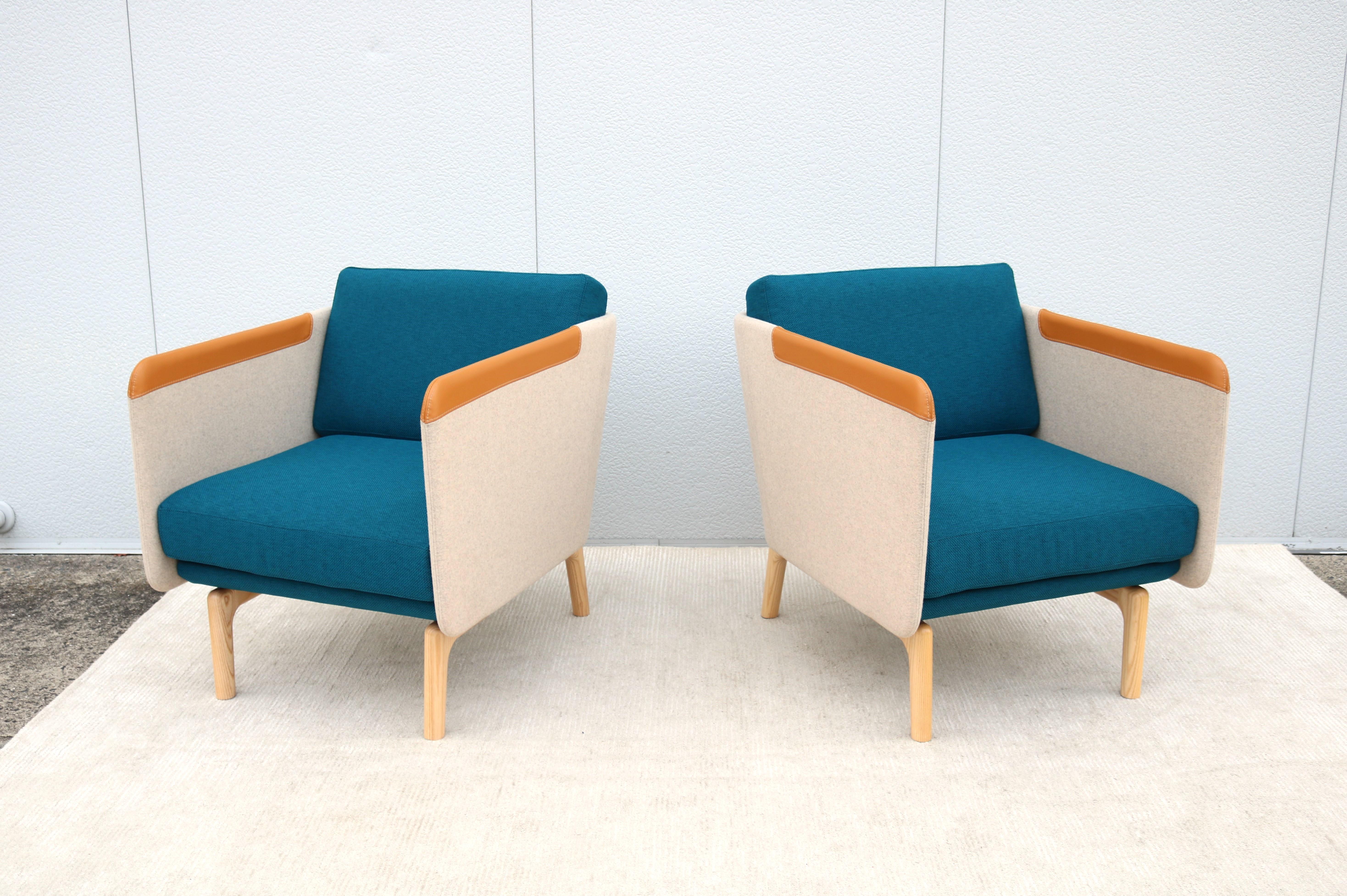 Contemporary Modern Roger Webb for OFS Heya Wool Lounge Chairs - a Pair For Sale 2