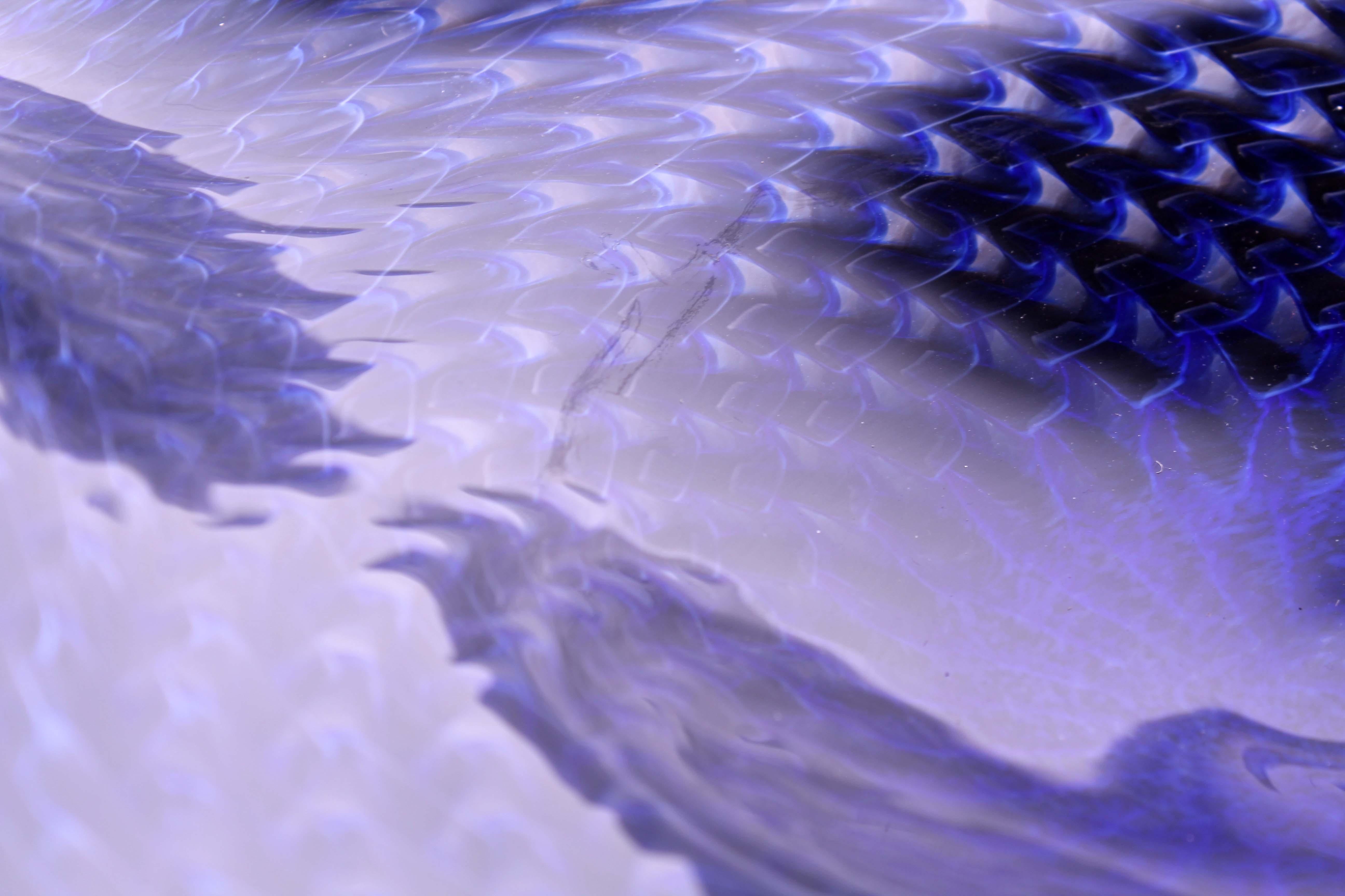 Ciotola in vetro artistico moderna Ron Mynatt Cobalt Fluted firmata in vendita 2