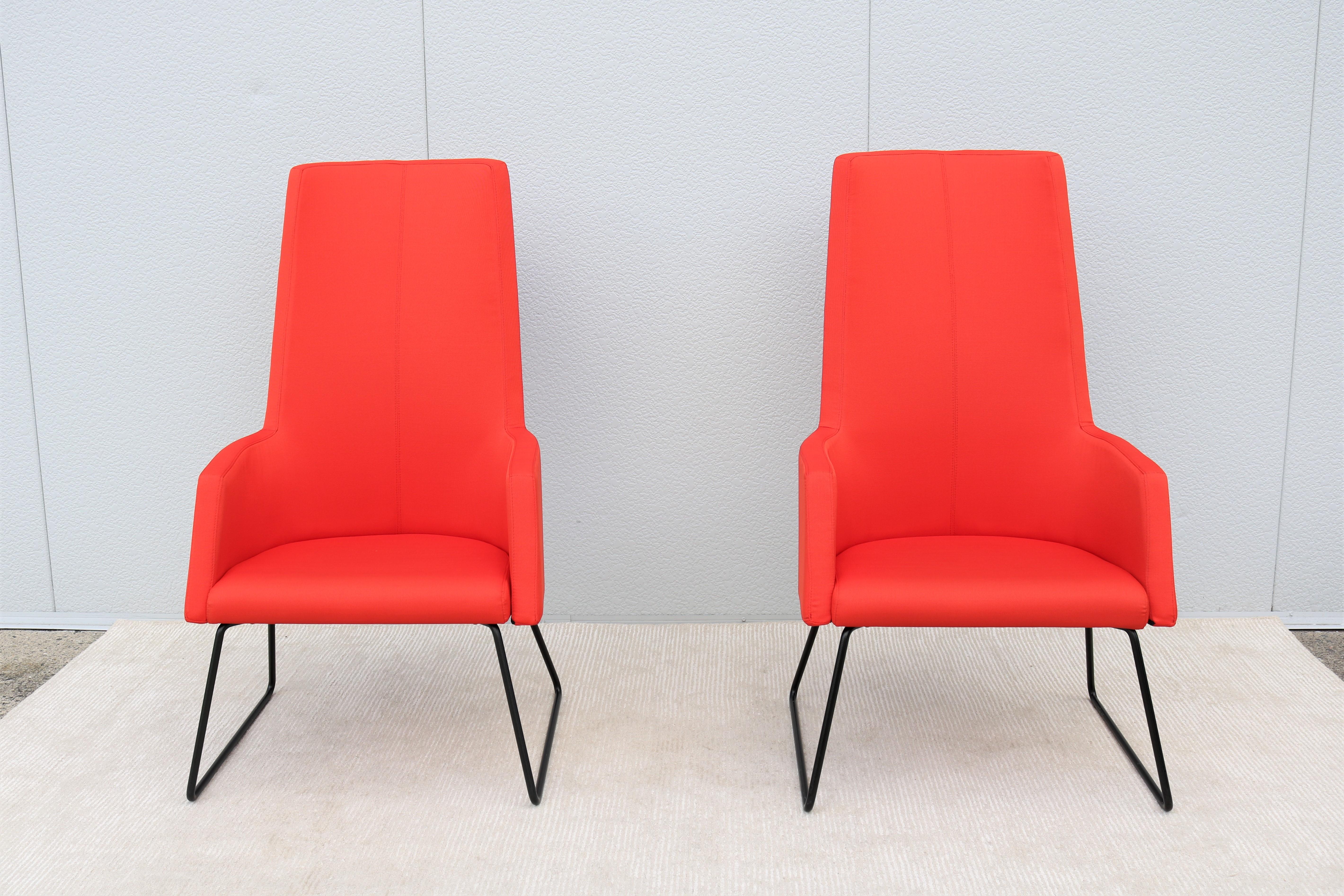 Contemporary Modern Rouillard Solo High Back Red Lounge Chairs, a Pair In Excellent Condition For Sale In Secaucus, NJ