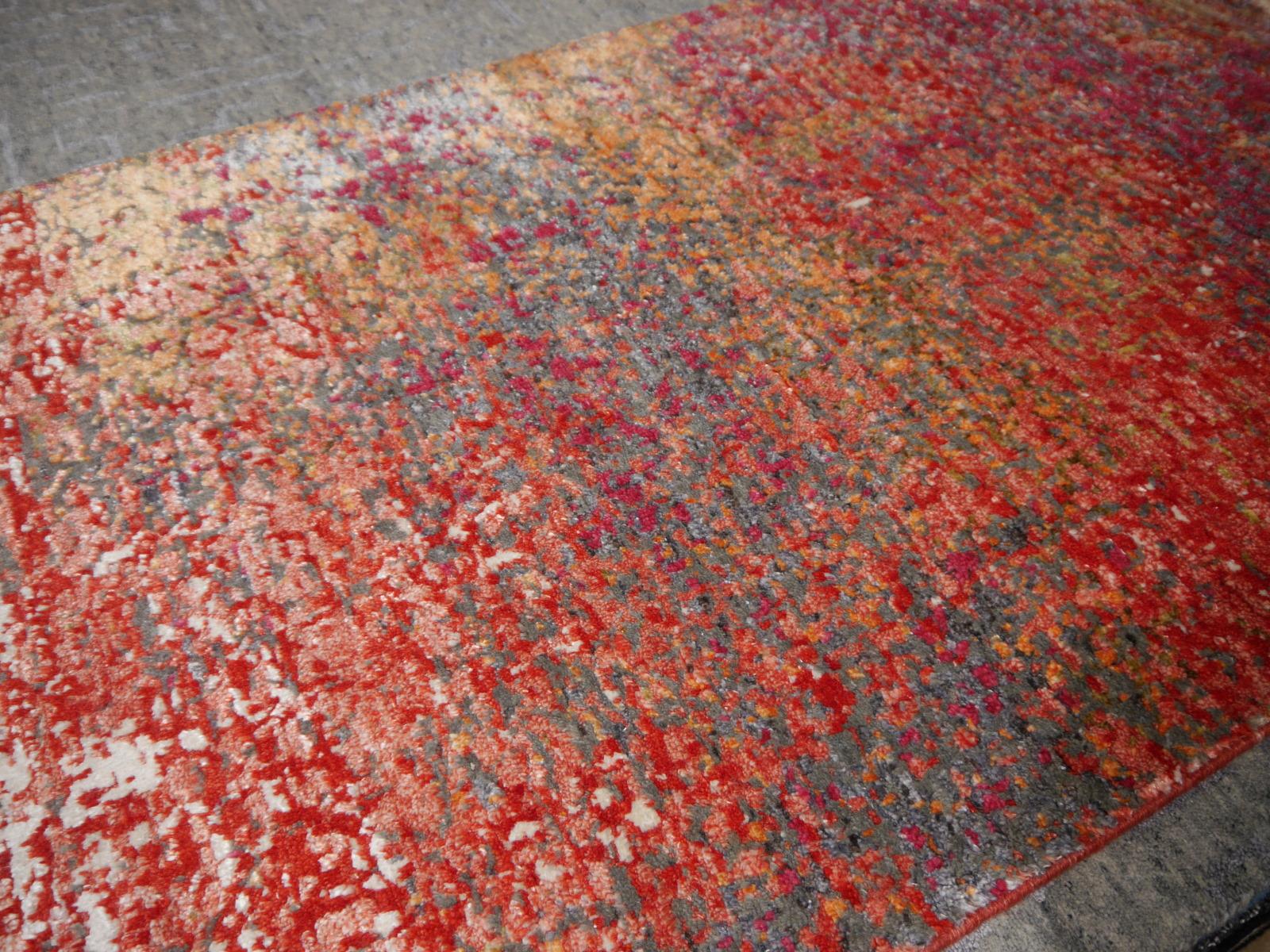 Laine Contemporary Modern Rug Hand Knotsted Hallway Runner Red Djoharian Collection en vente