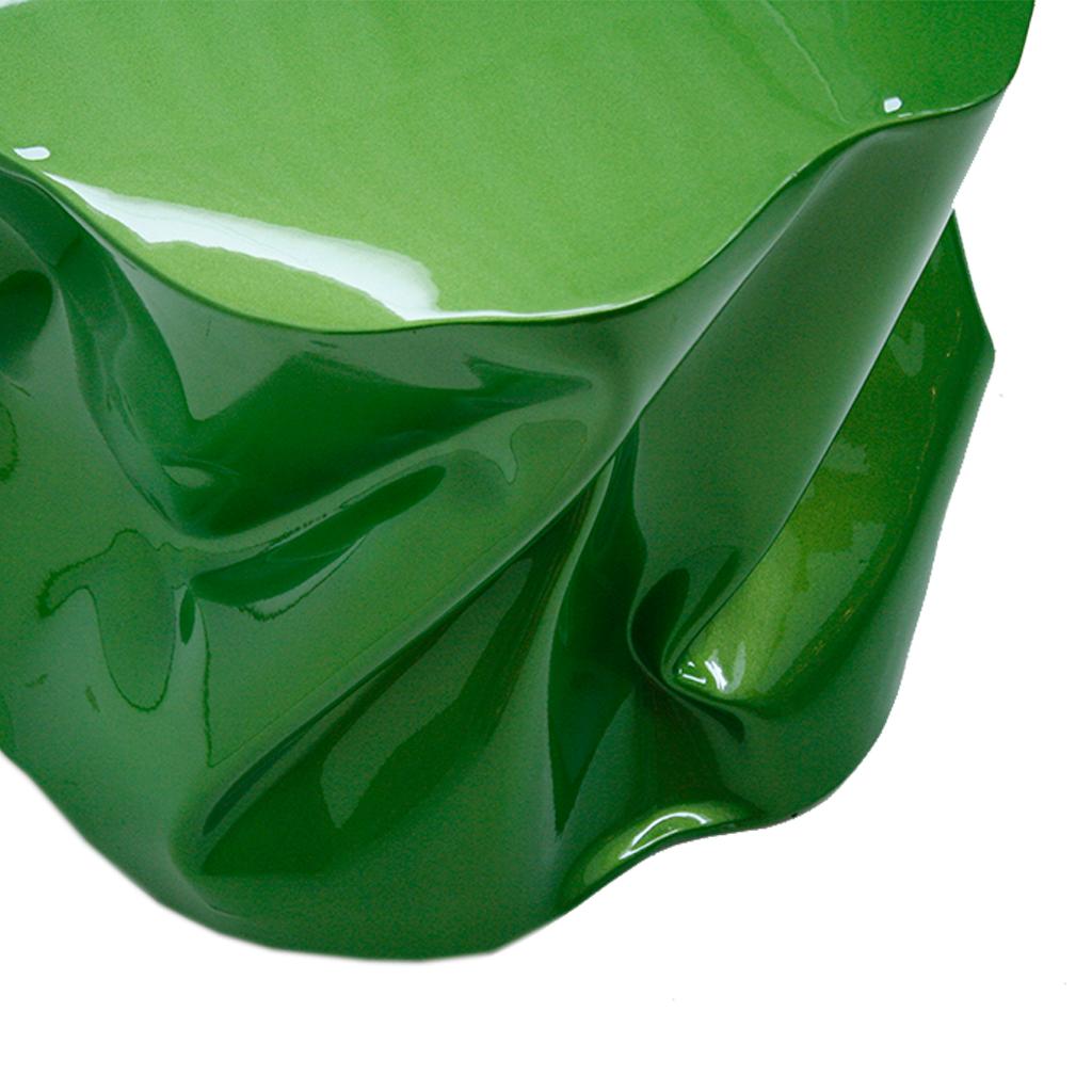 Contemporary Modern Sculptural Metal Lacquered Green Seat, Side Table In Good Condition In Madrid, ES