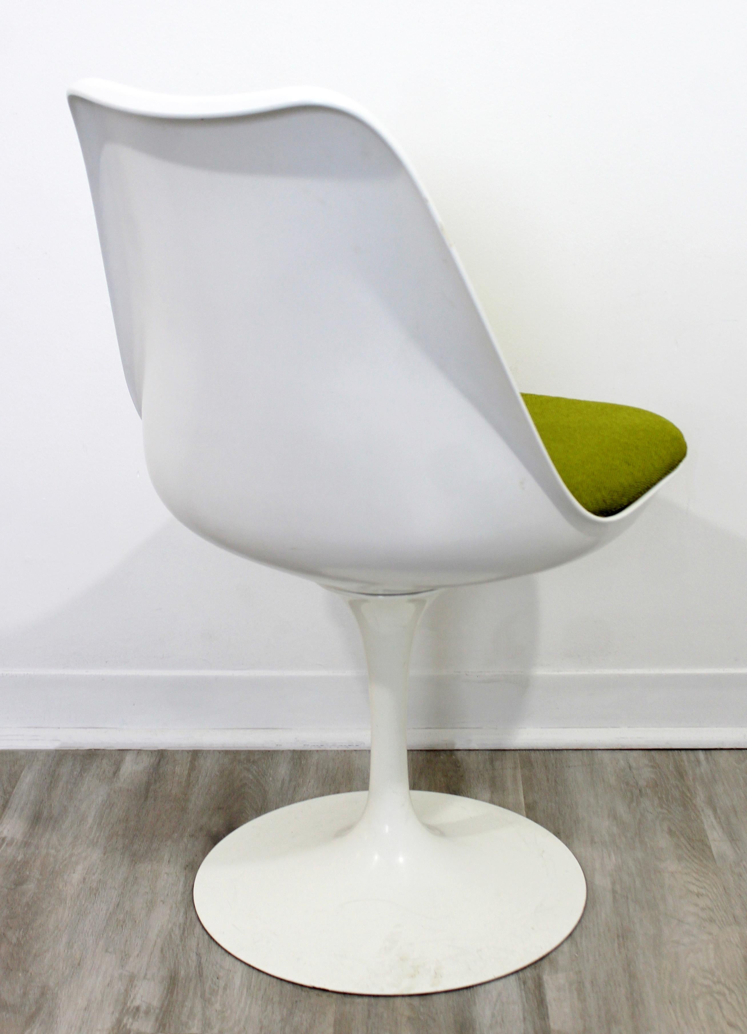 Mid-20th Century Contemporary Modern Set 8 Saarinen Knoll White Tulip Side Swivel Chairs DWR